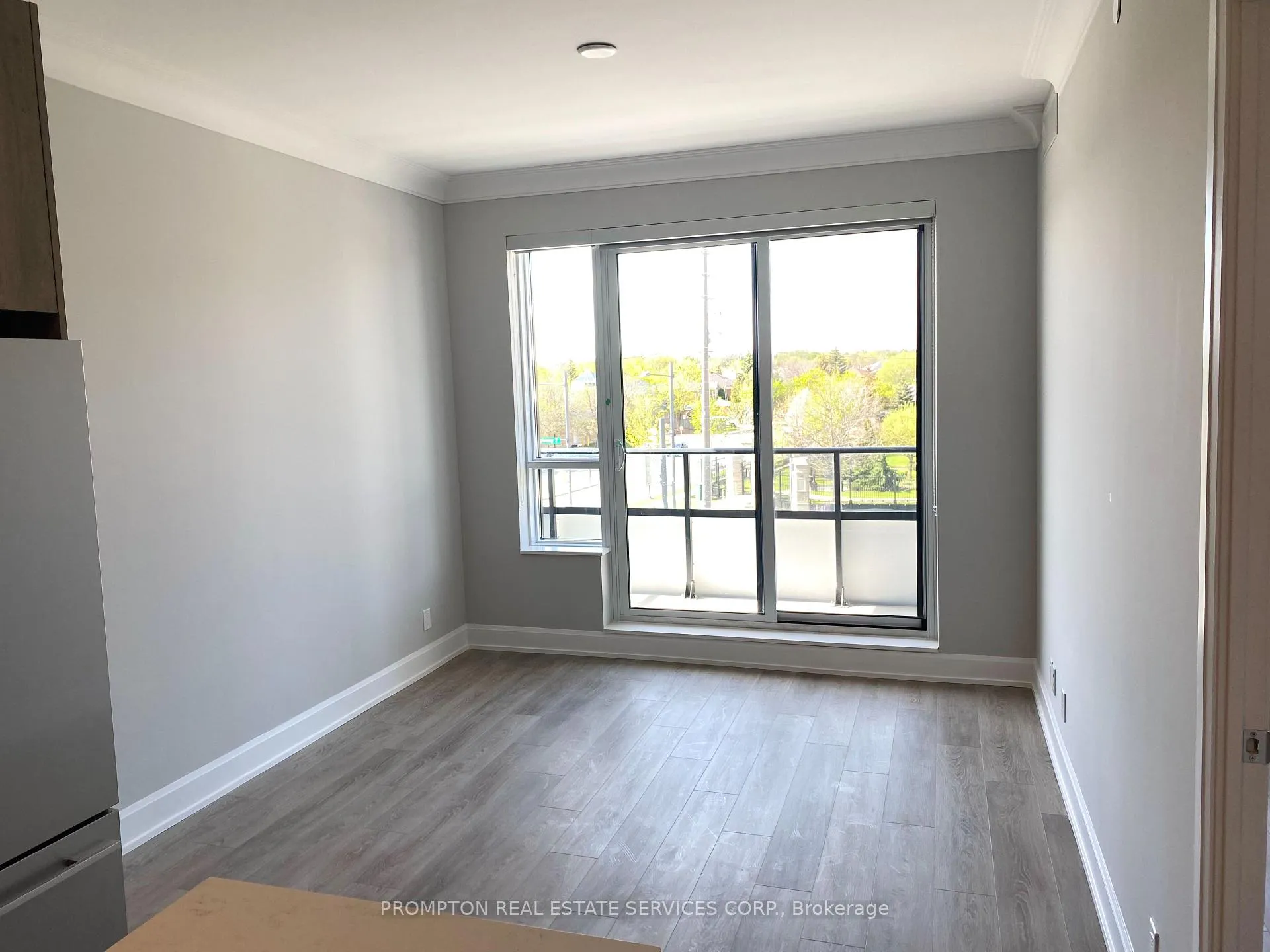 Photo 8 of Unit 309, 38 Water Walk Drive, Markham, Unionville — HOMEH