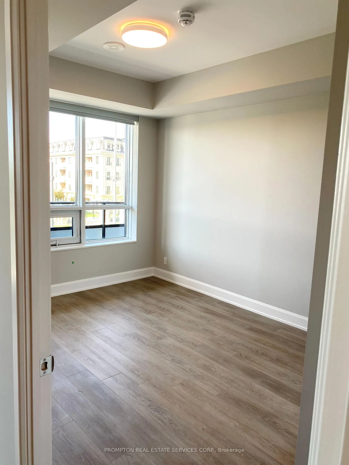 Photo 9 of Unit 309, 38 Water Walk Drive, Markham, Unionville — HOMEH