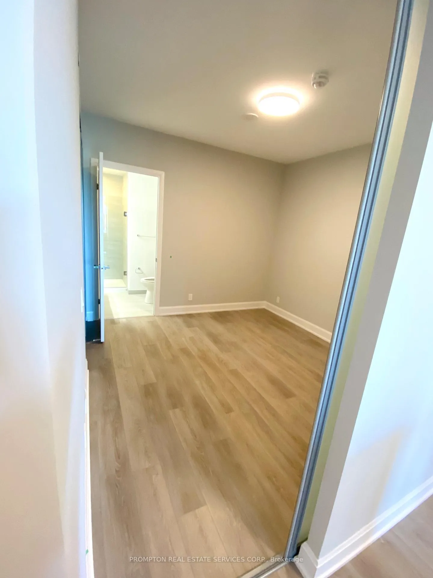 Photo 12 of Unit 309, 38 Water Walk Drive, Markham, Unionville — HOMEH