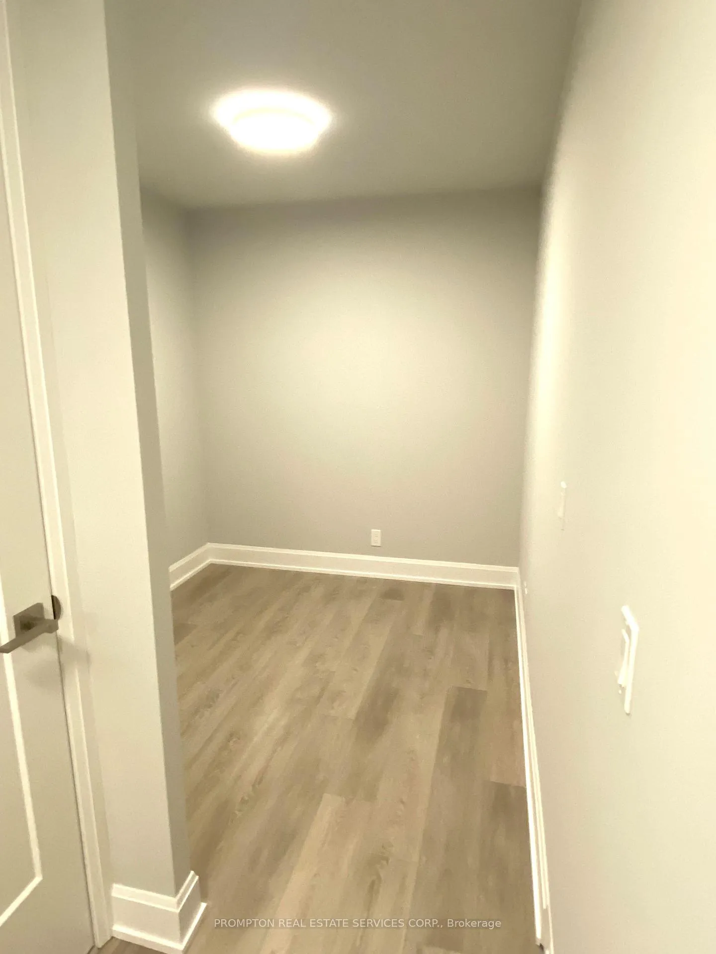 Photo 15 of Unit 309, 38 Water Walk Drive, Markham, Unionville — HOMEH