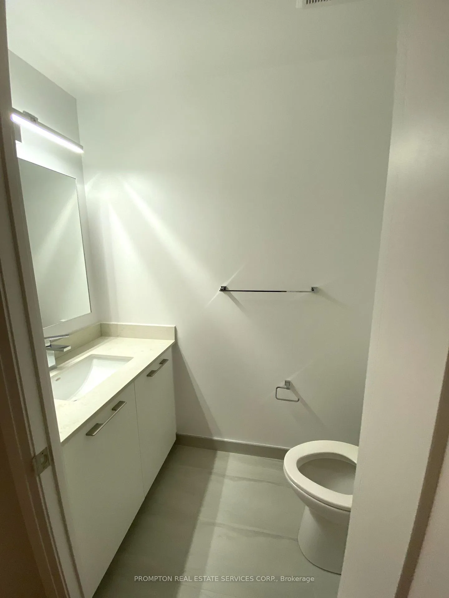 Photo 16 of Unit 309, 38 Water Walk Drive, Markham, Unionville — HOMEH
