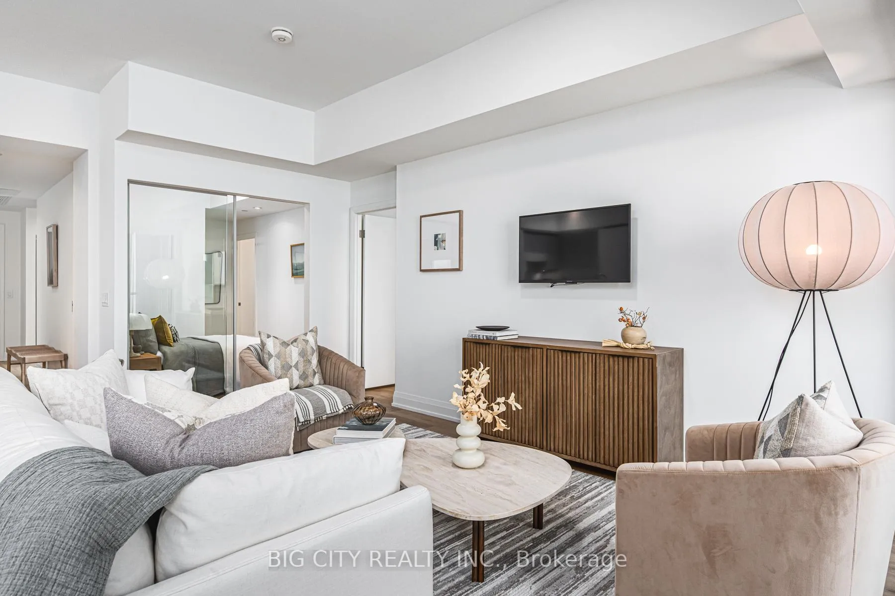 Photo 7 of Unit 615, 36 Brentcliffe Road, Toronto, Thorncliffe Park — HOMEH