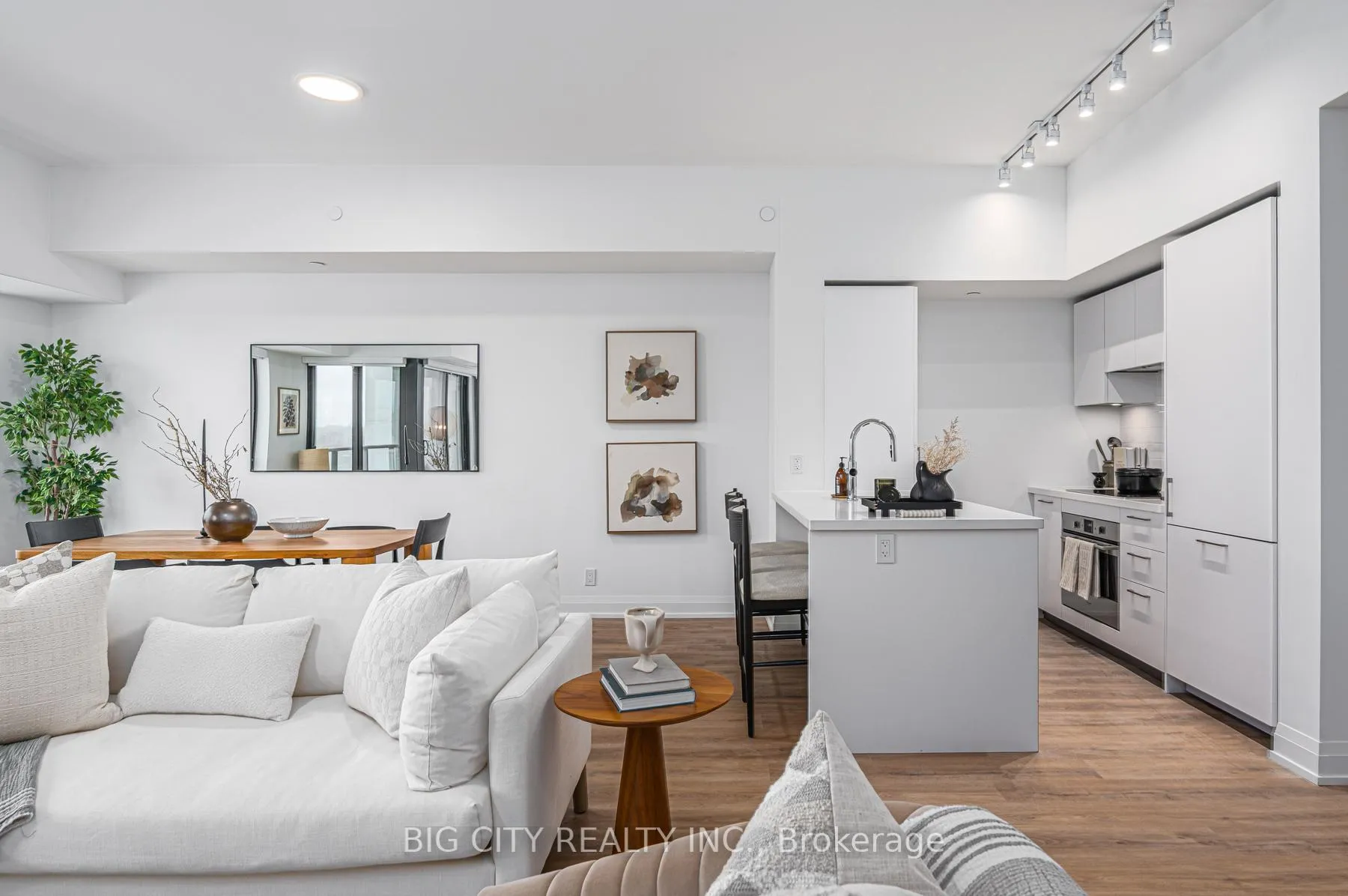 Photo 13 of Unit 615, 36 Brentcliffe Road, Toronto, Thorncliffe Park — HOMEH