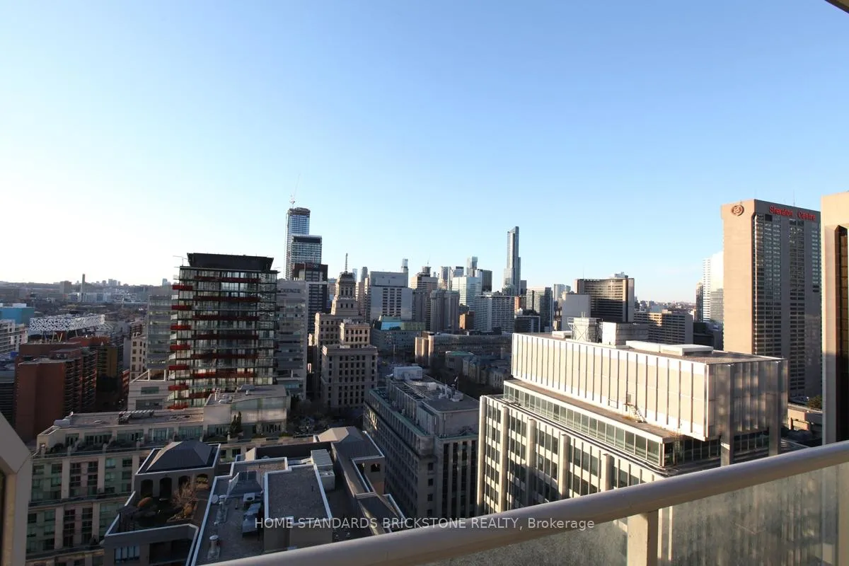 Photo 9 of Unit 2506, 126 Simcoe Street, Toronto, Waterfront Communities — HOMEH
