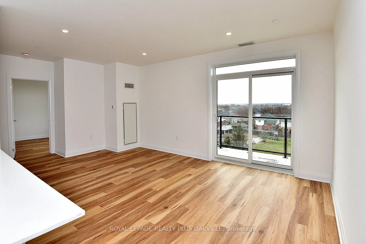 Photo 9 of Unit 519, 1936 Rymal Road E, Hamilton, Stoney Creek Mountain — HOMEH