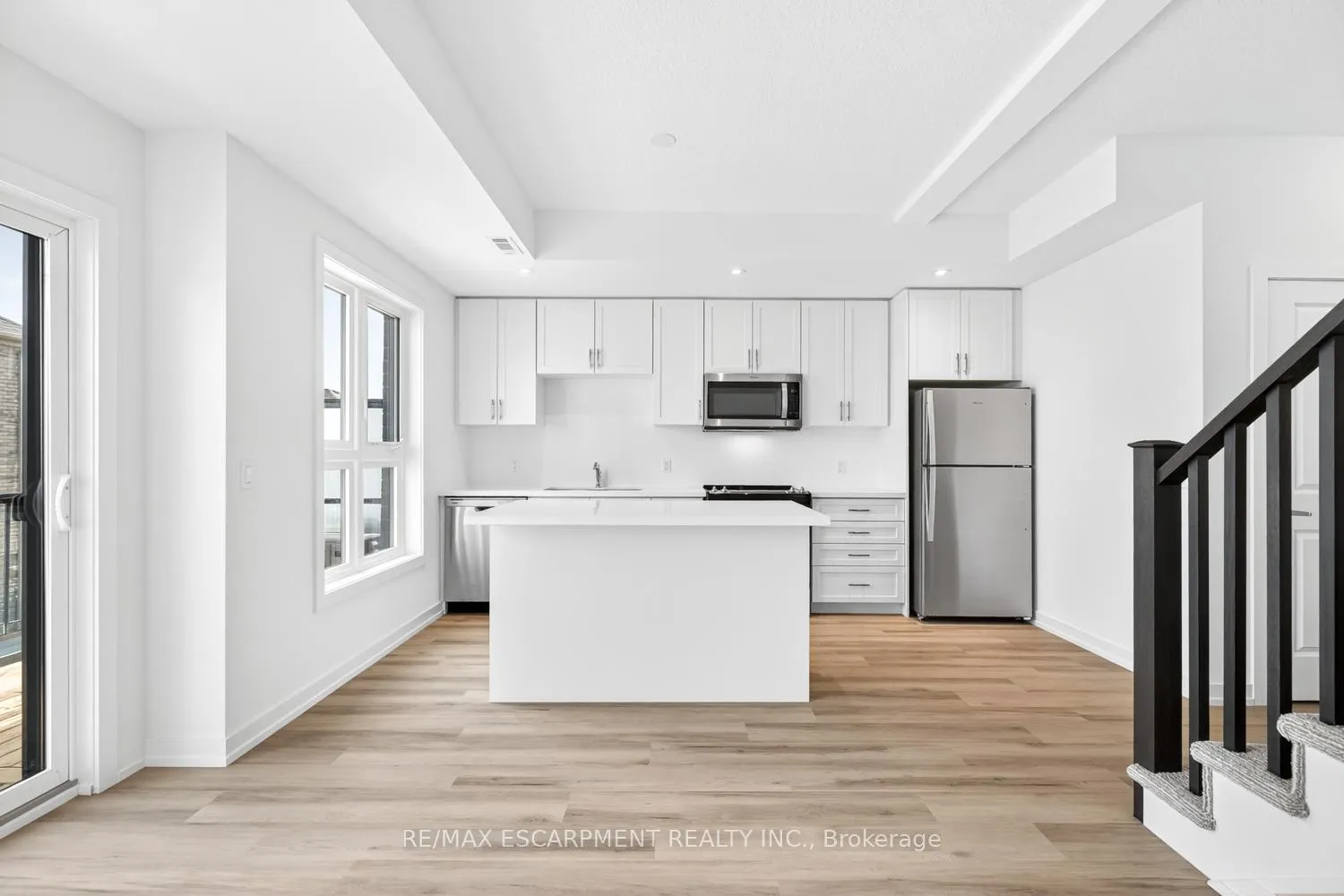 Photo 12 of Unit 37, 70 Kenesky Drive, Hamilton, Waterdown — HOMEH