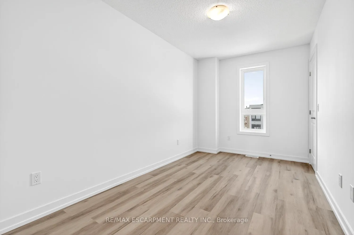 Photo 35 of Unit 37, 70 Kenesky Drive, Hamilton, Waterdown — HOMEH