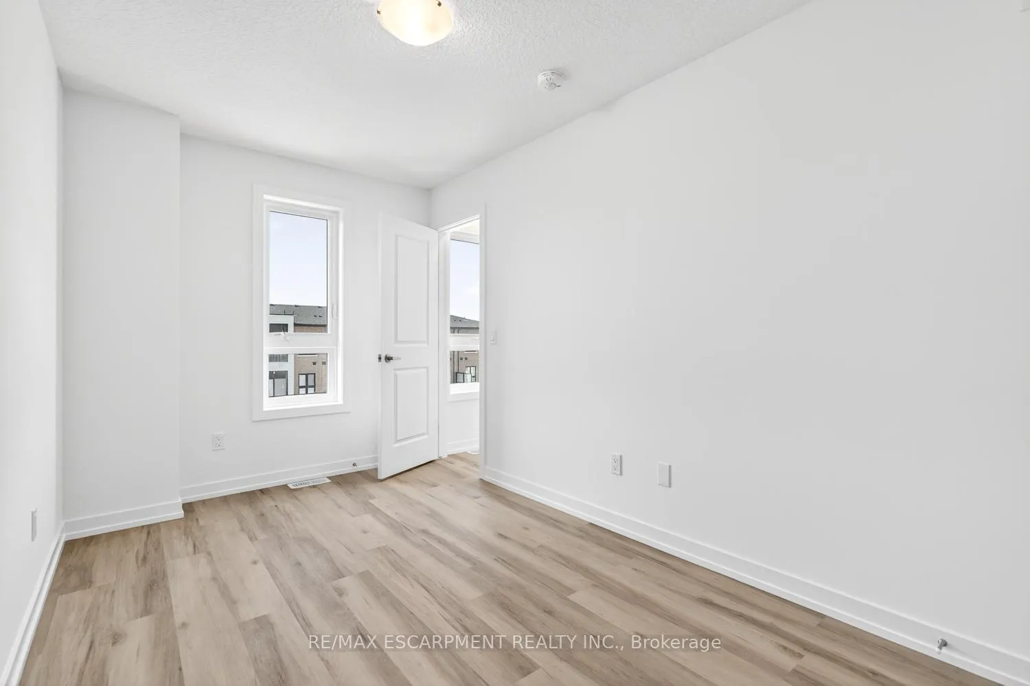 Photo 36 of Unit 37, 70 Kenesky Drive, Hamilton, Waterdown — HOMEH