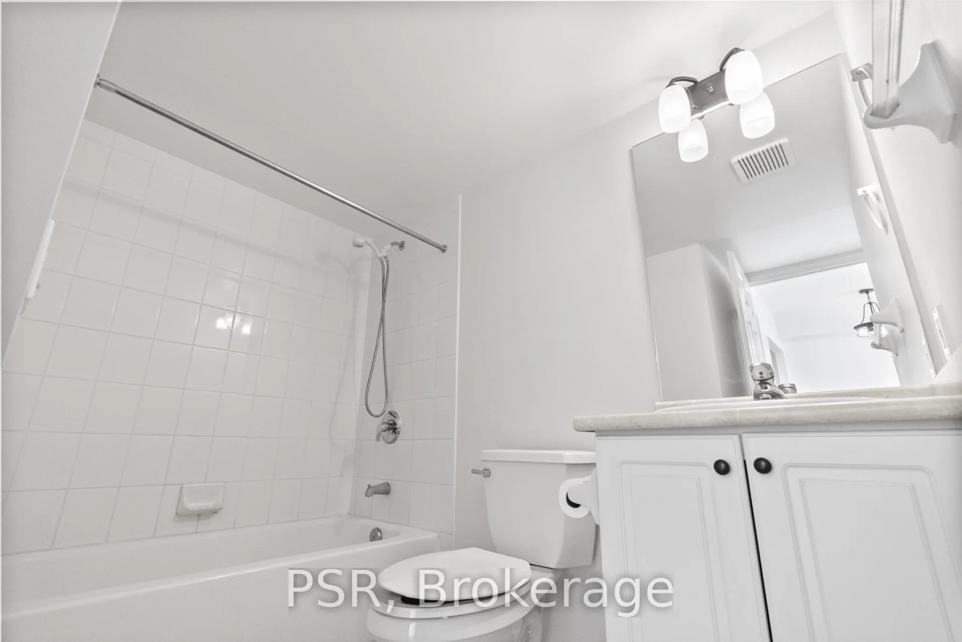 Photo 16 of Unit 303, 160 Wellington Street E, Aurora, Aurora Village — HOMEH