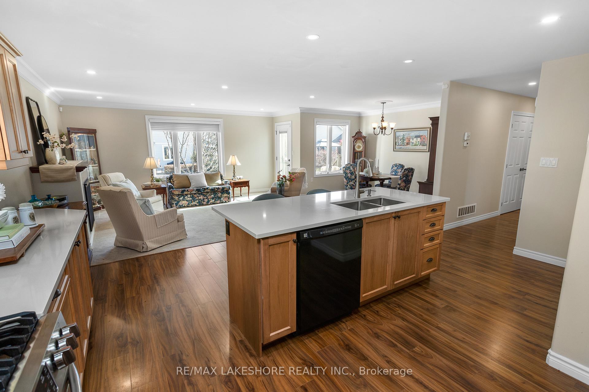 Photo 9 of 45 Ward Drive, Brighton — HOMEH