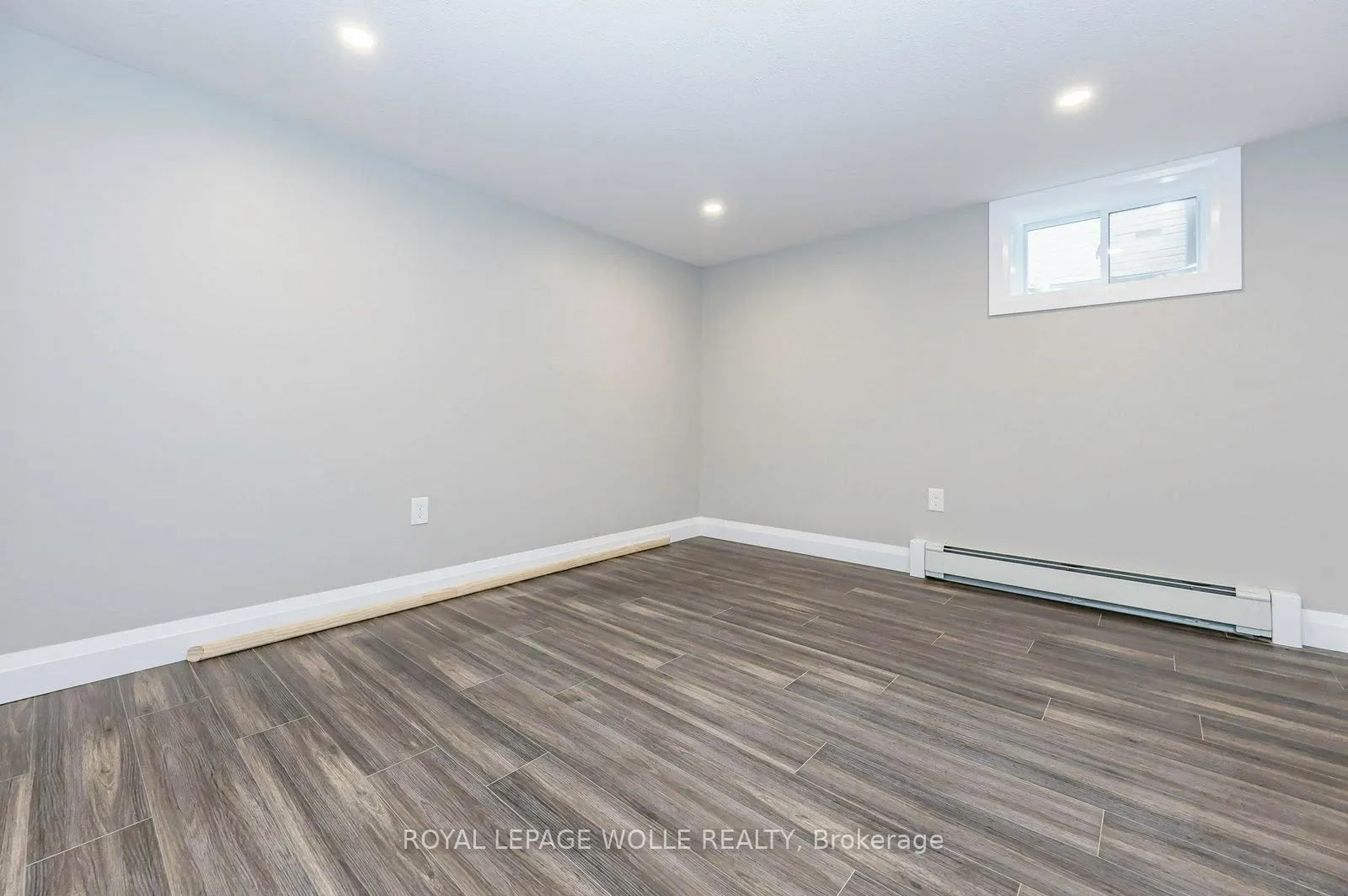 Photo 9 of Unit B, 200 Sheldon Avenue, Kitchener — HOMEH