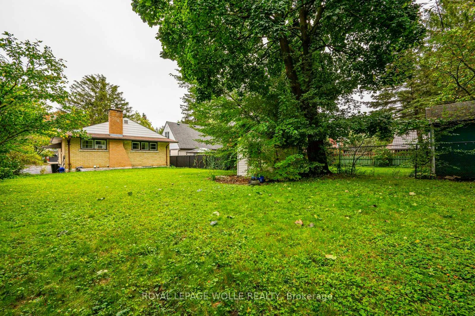 Photo 13 of Unit B, 200 Sheldon Avenue, Kitchener — HOMEH