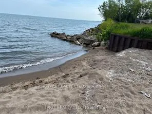 Photo 15 of 12 Beach Boulevard, Leamington — HOMEH