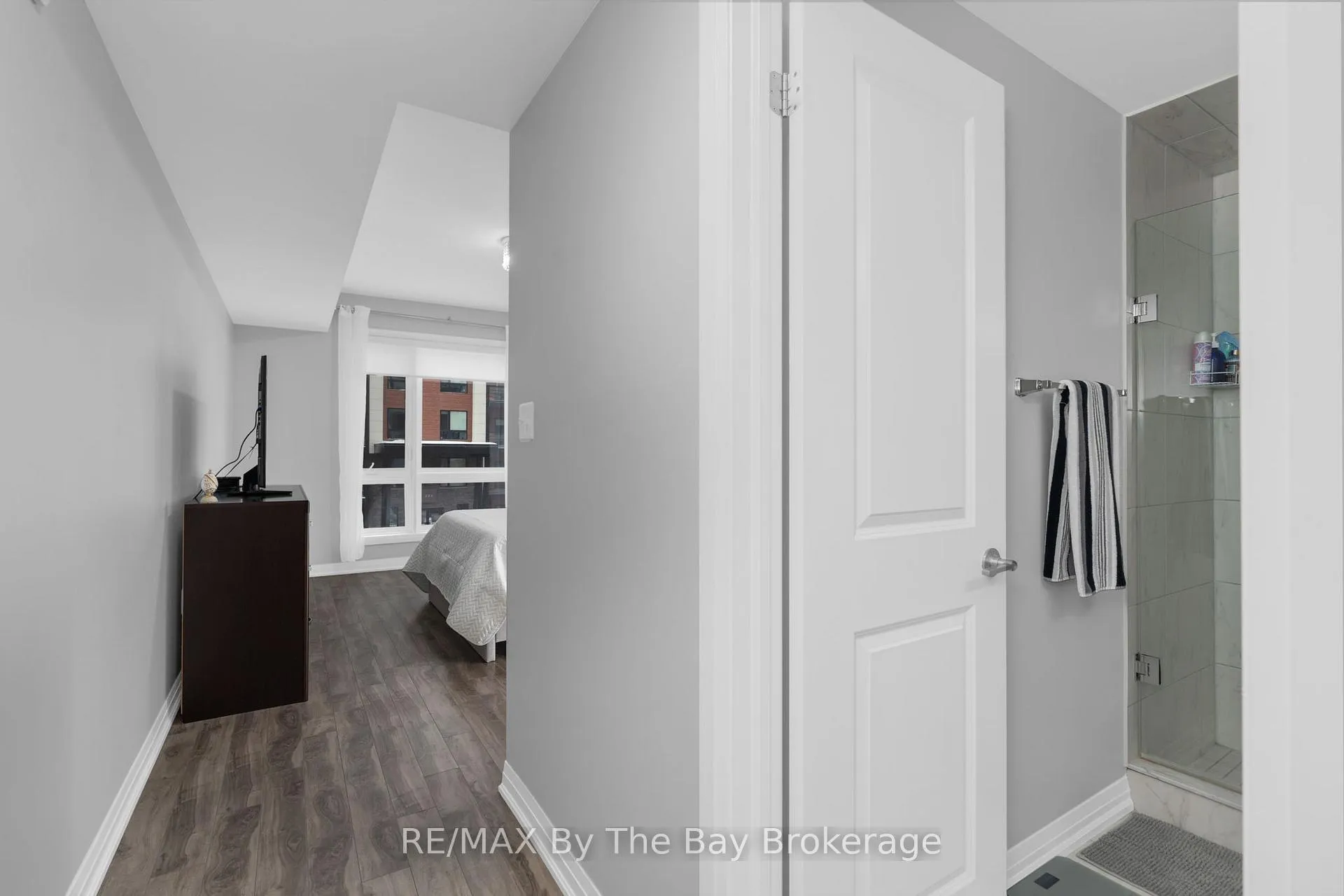 Photo 13 of Unit 309, 300 Essa Road, Barrie, 400 West — HOMEH