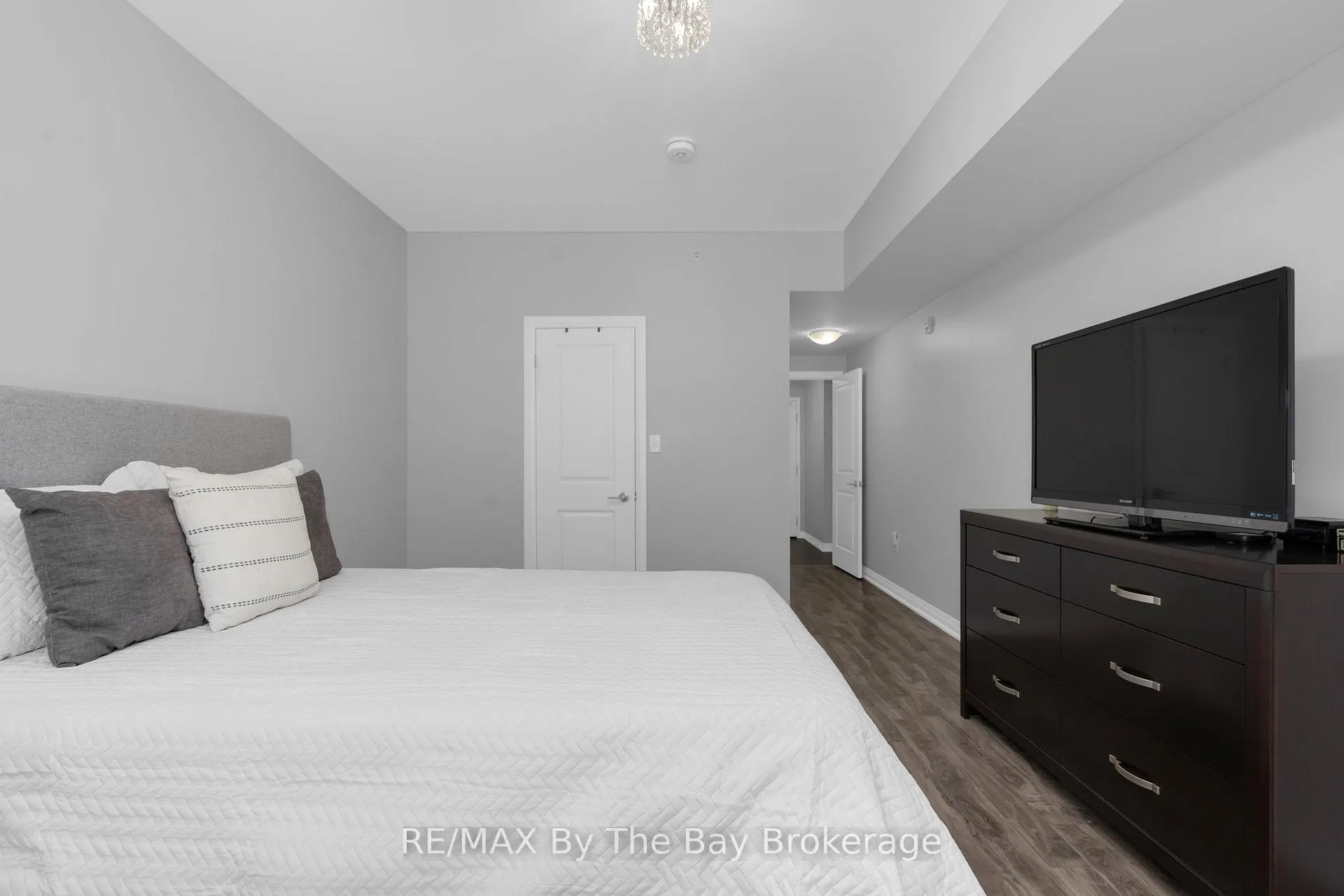 Photo 16 of Unit 309, 300 Essa Road, Barrie, 400 West — HOMEH