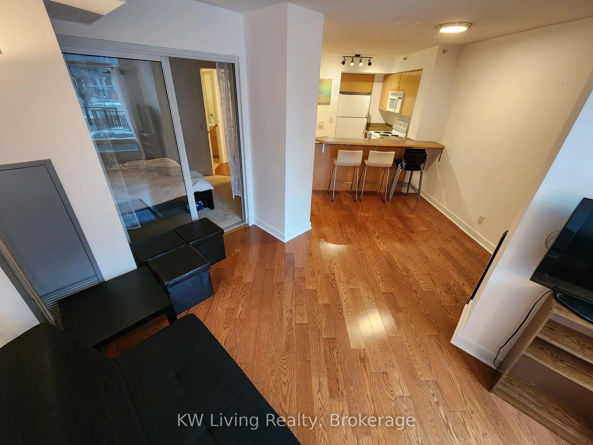 Photo 7 of Unit 331, 361 Front Street W, Toronto, Waterfront Communities — HOMEH