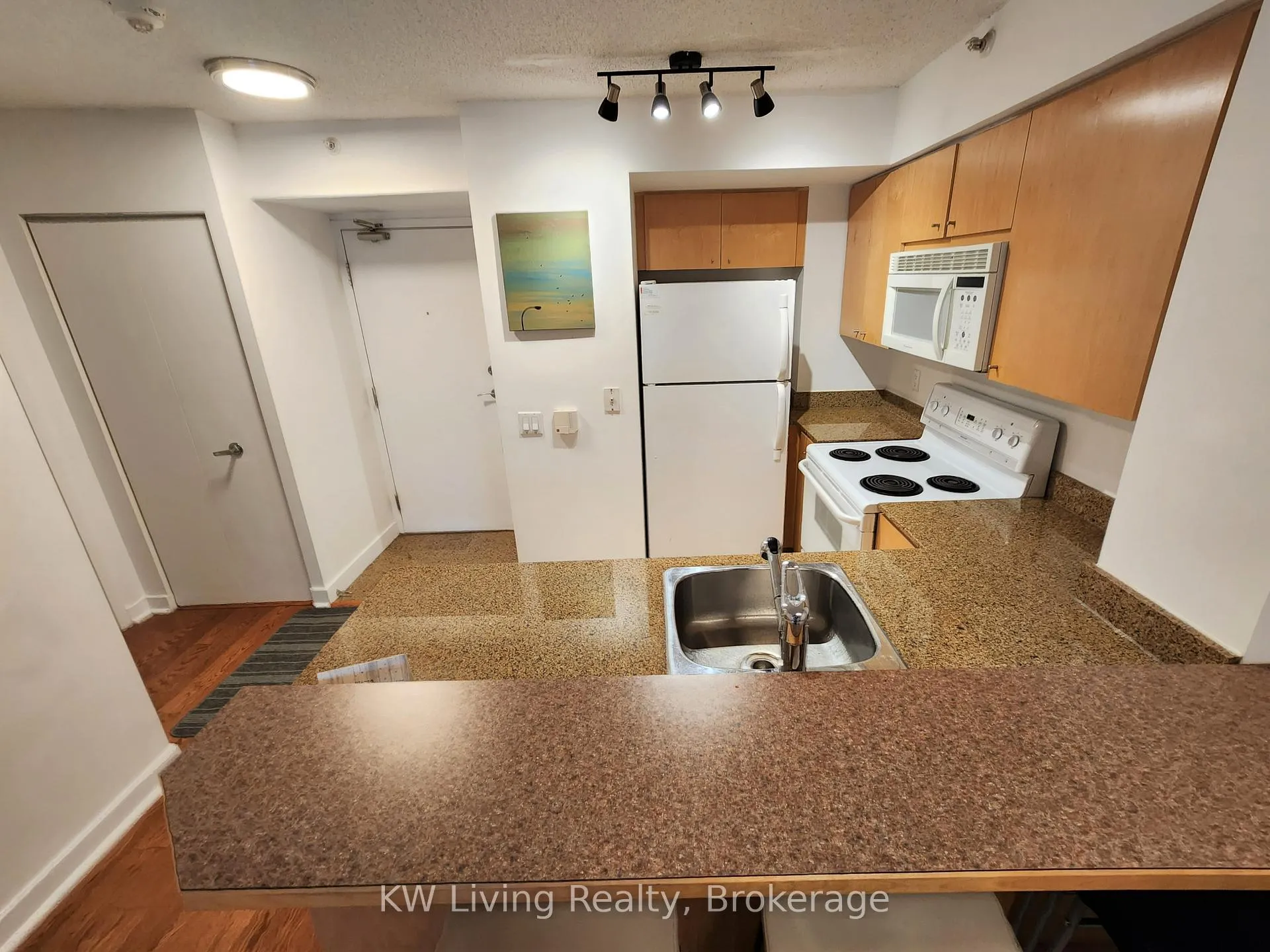 Photo 12 of Unit 331, 361 Front Street W, Toronto, Waterfront Communities — HOMEH