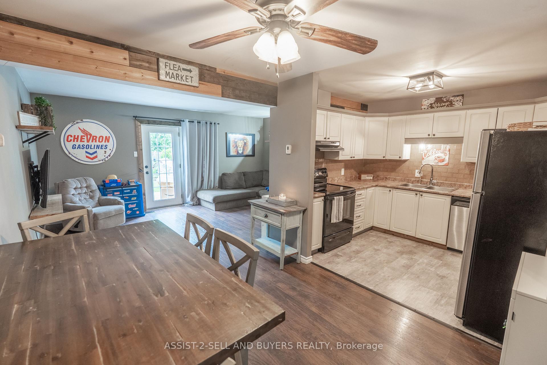 Photo 9 of 541 Mercier Avenue W, Cornwall — HOMEH