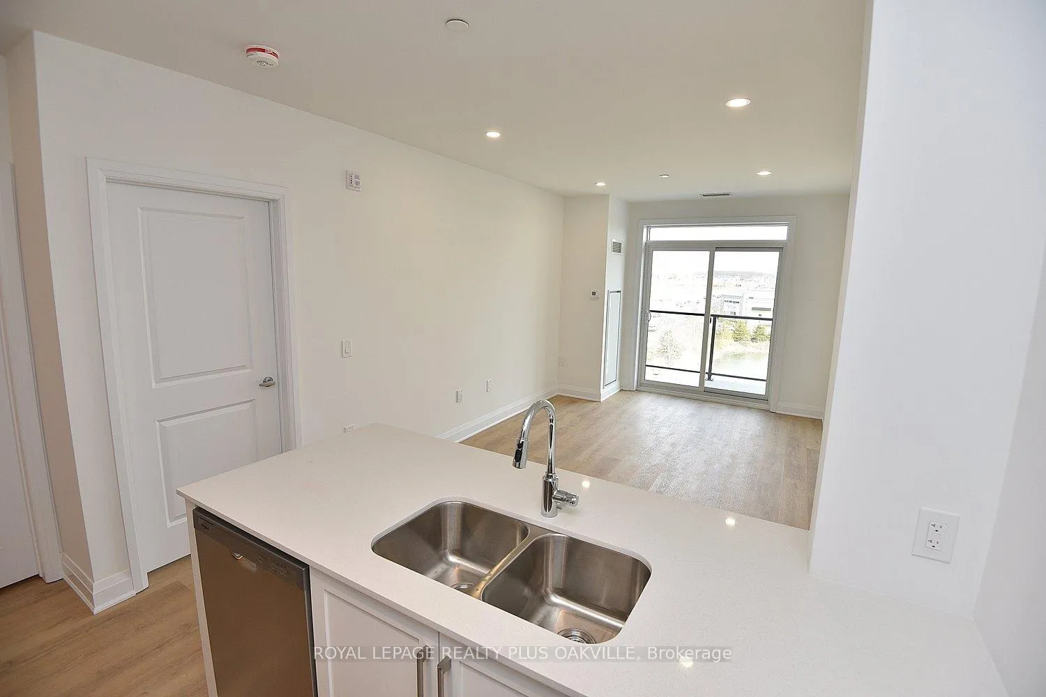 Photo 13 of Unit 513, 1936 Rymal Road E, Hamilton, Stoney Creek Mountain — HOMEH