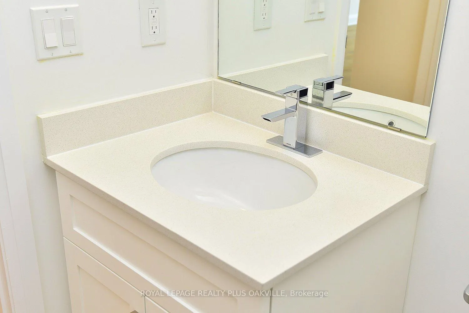 Photo 23 of Unit 513, 1936 Rymal Road E, Hamilton, Stoney Creek Mountain — HOMEH