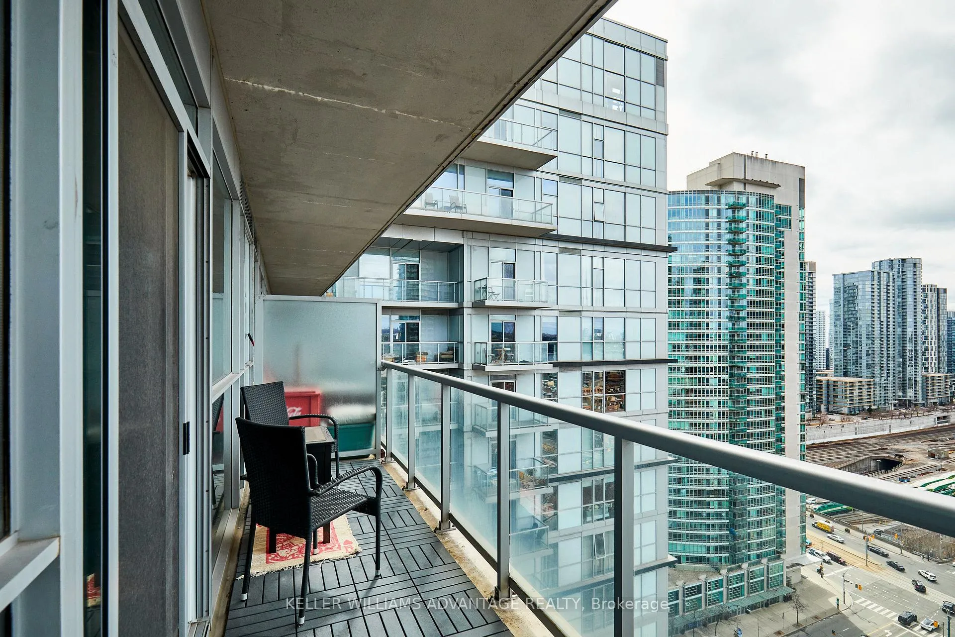 Photo 8 of Unit 2214S, 352 Front Street W, Toronto, Waterfront Communities — HOMEH