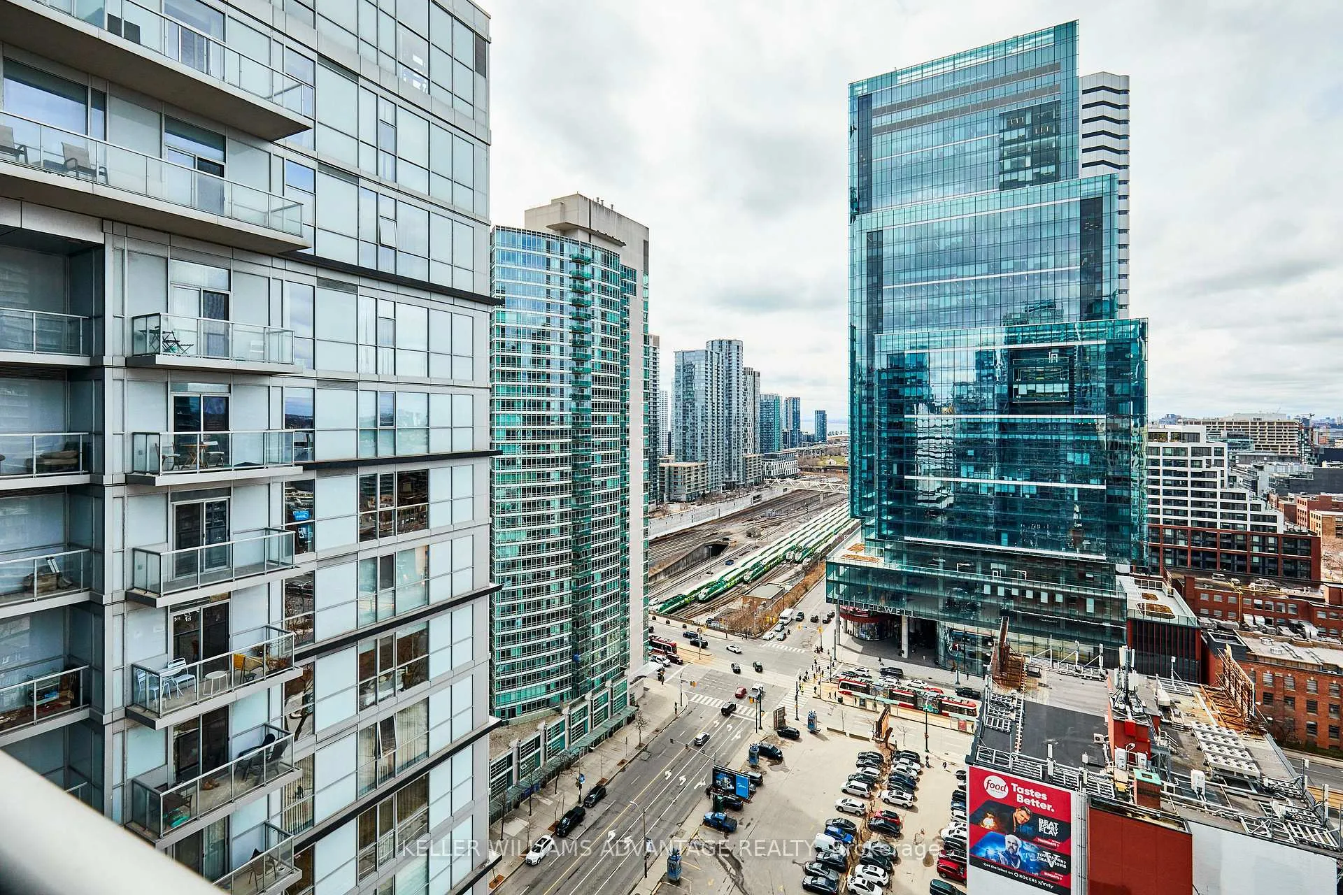 Photo 9 of Unit 2214S, 352 Front Street W, Toronto, Waterfront Communities — HOMEH