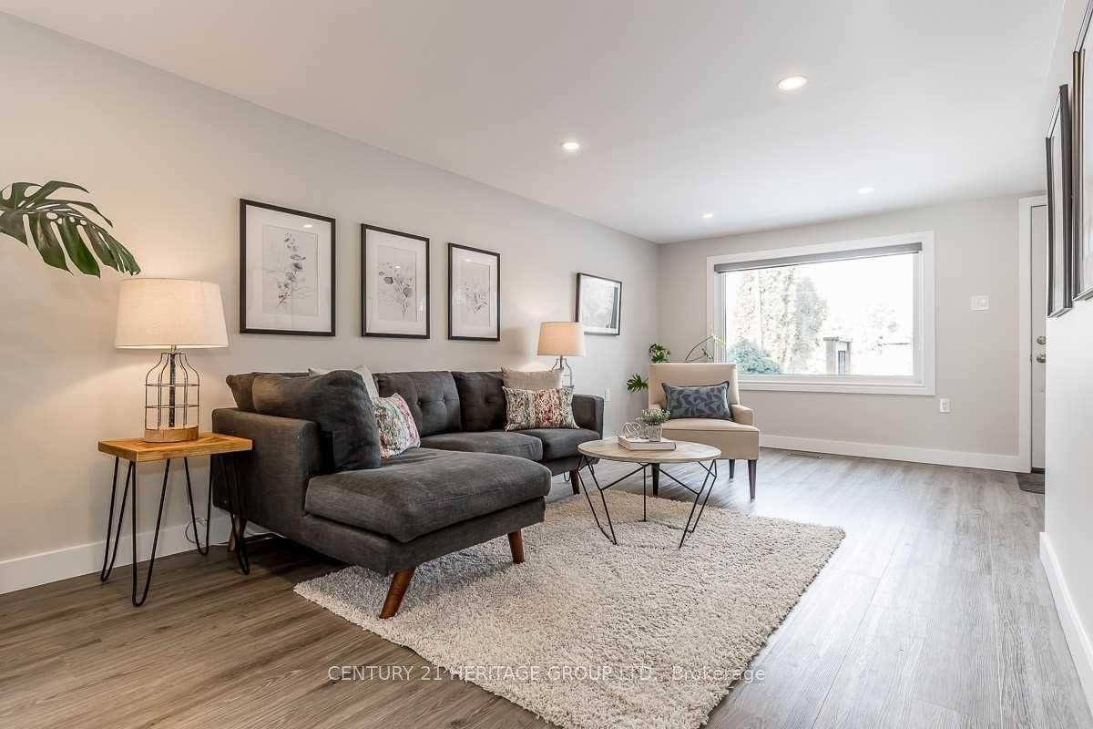 Photo 3 of 213 Pleasant Boulevard, Georgina, Keswick South — HOMEH