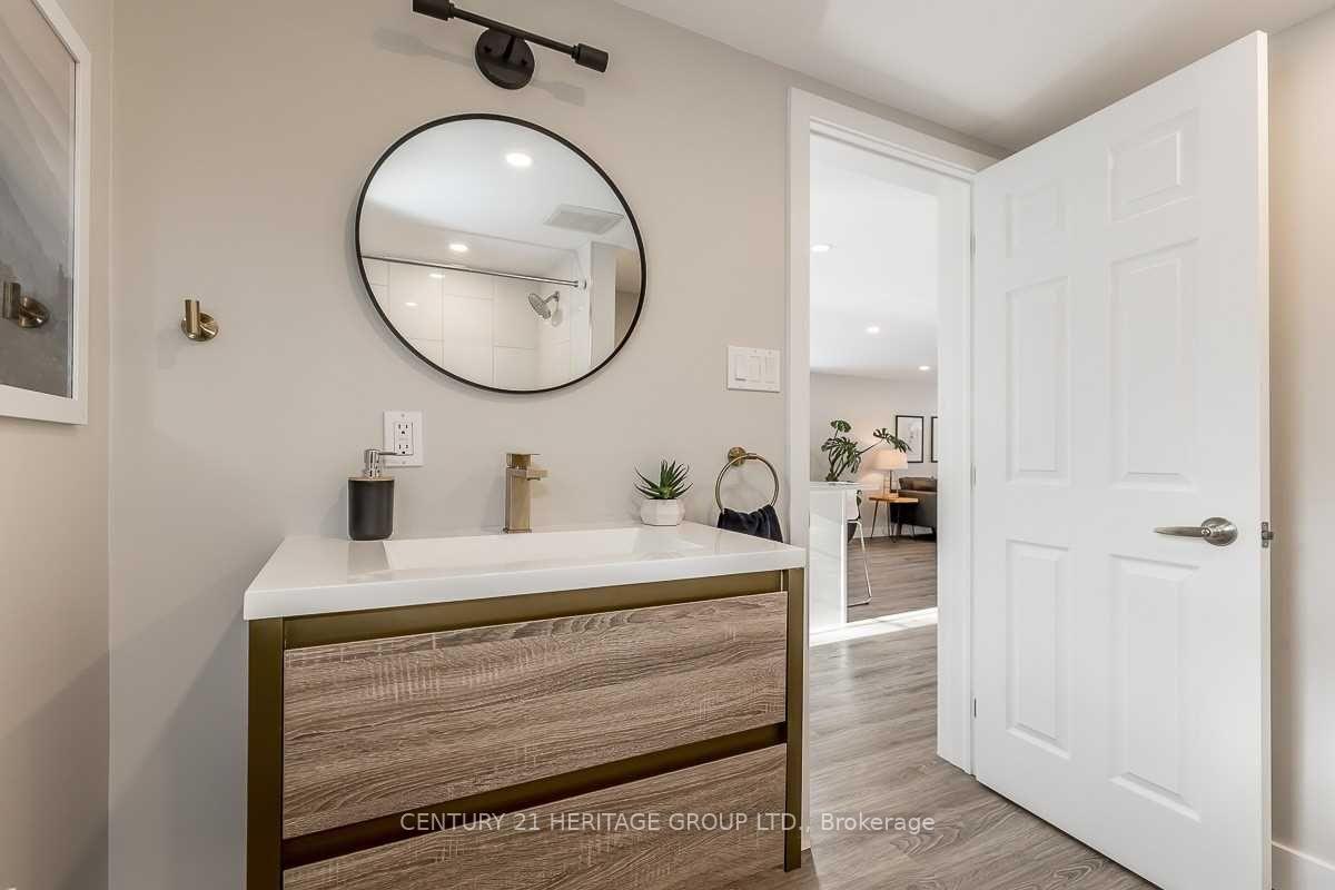 Photo 10 of 213 Pleasant Boulevard, Georgina, Keswick South — HOMEH