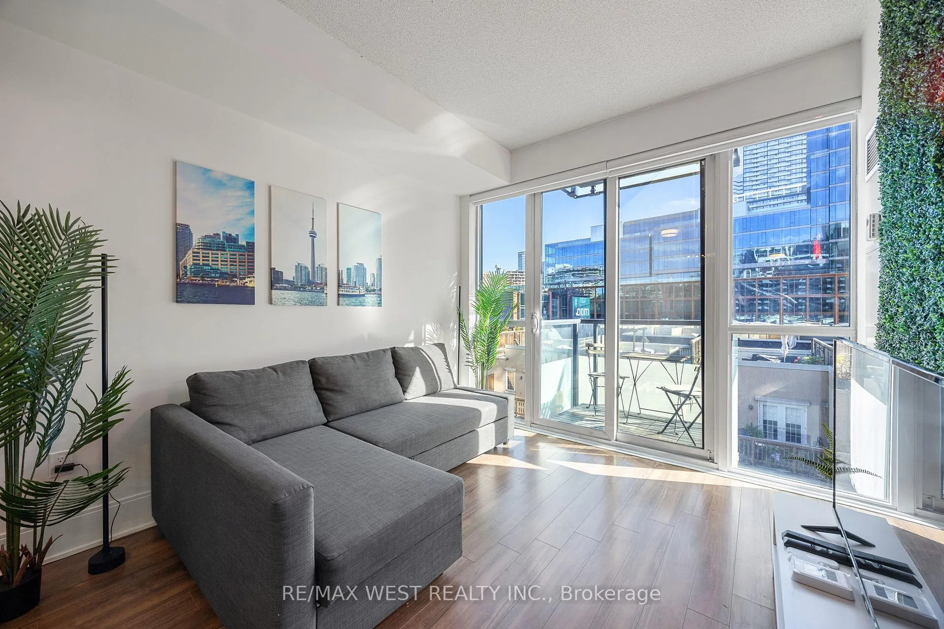 Photo 20 of Unit 521, 560 Front Street W, Toronto, Waterfront Communities — HOMEH