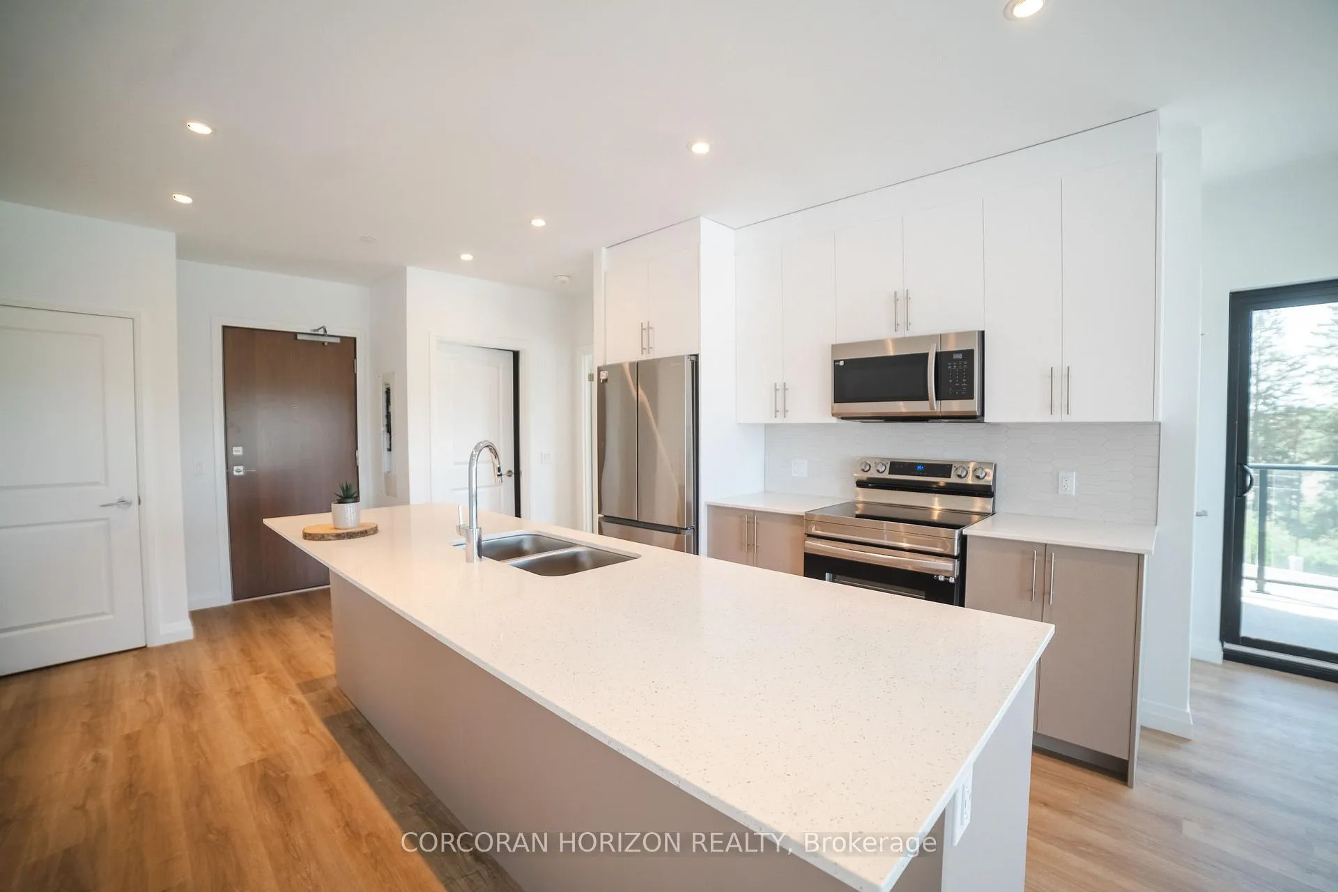 Photo 1 of Unit 302, 525 New Dundee Road, Kitchener — HOMEH