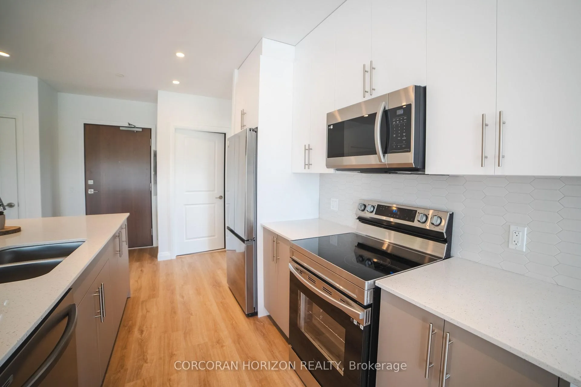 Photo 3 of Unit 302, 525 New Dundee Road, Kitchener — HOMEH