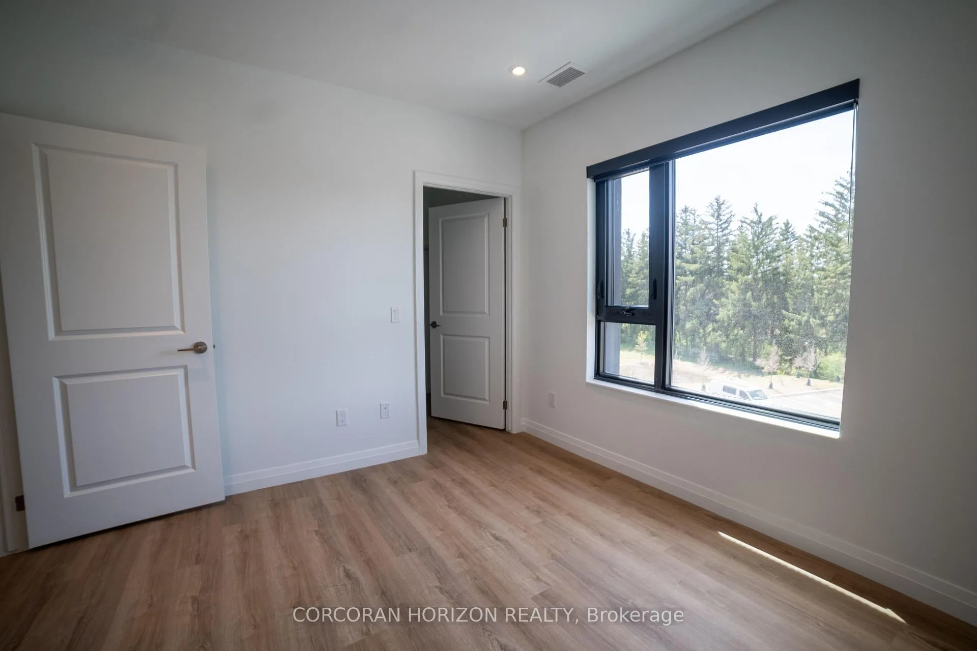 Photo 7 of Unit 302, 525 New Dundee Road, Kitchener — HOMEH