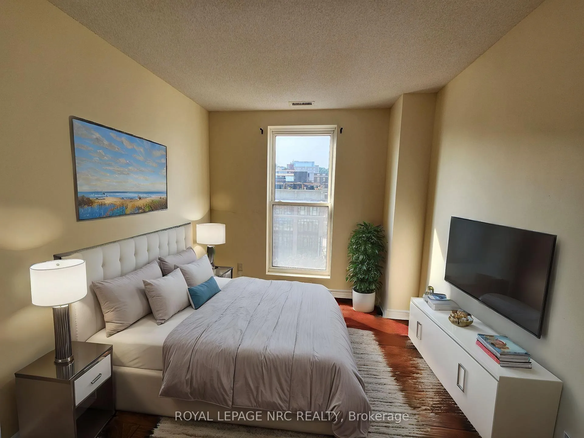 Photo 8 of Unit 12, 135 James Street S, Hamilton, Corktown — HOMEH
