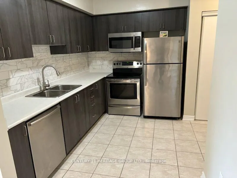 Photo 3 of Unit 204, 43 Ferndale Drive S, Barrie, Ardagh — HOMEH