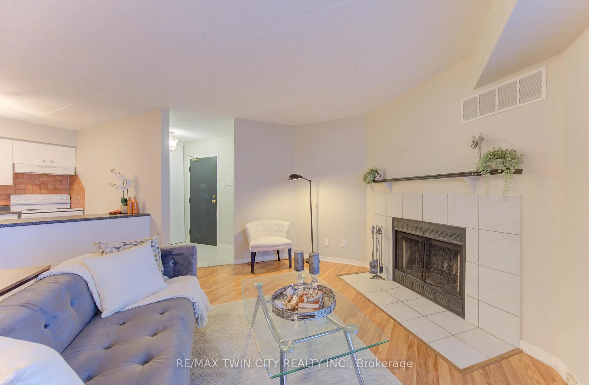 Photo 9 of Unit 50, 3085 Kingsway Drive, Waterloo — HOMEH