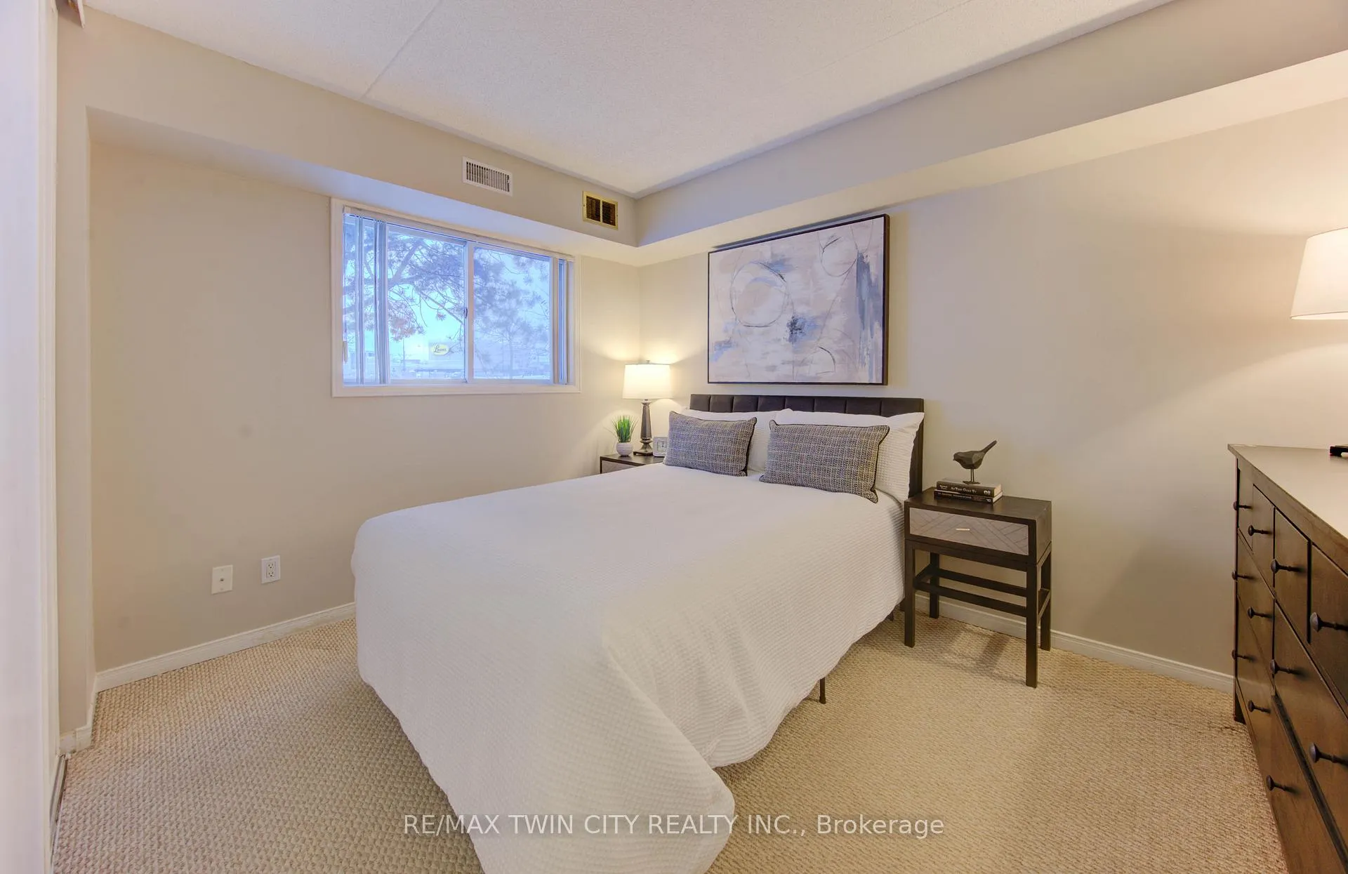 Photo 21 of Unit 50, 3085 Kingsway Drive, Waterloo — HOMEH