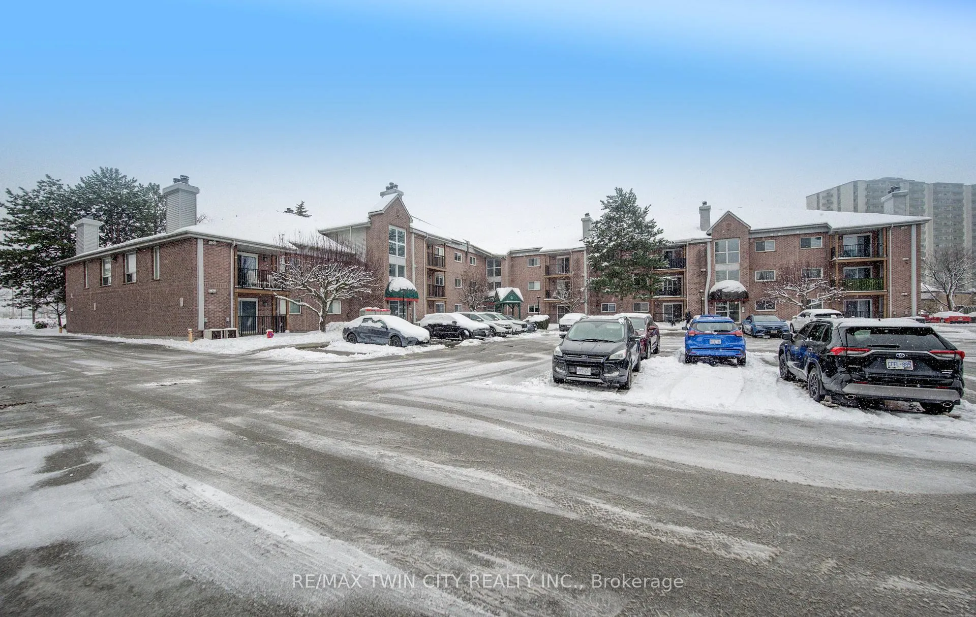Photo 31 of Unit 50, 3085 Kingsway Drive, Waterloo — HOMEH
