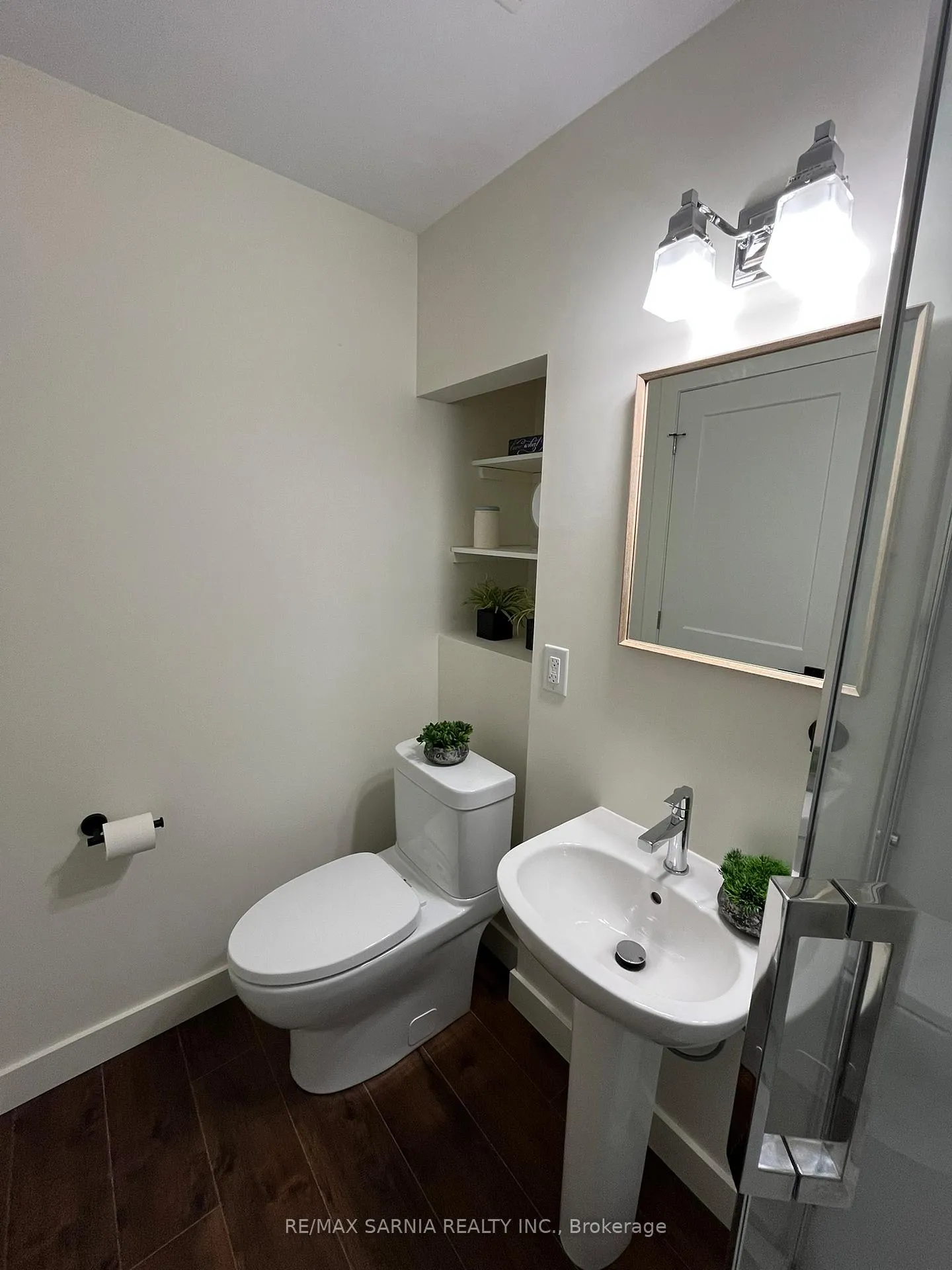 Photo 29 of 125 Templeton Crescent, St. Clair — HOMEH
