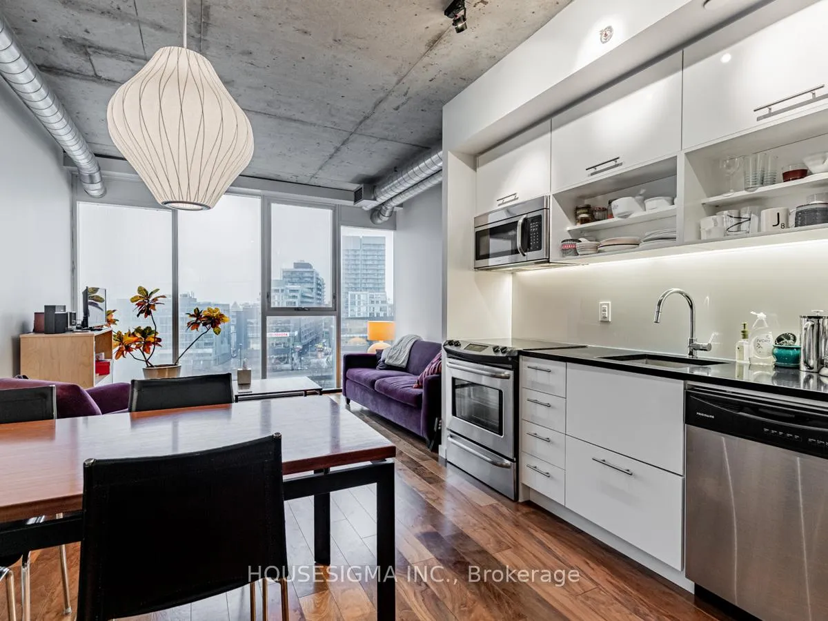 Photo 6 of Unit 822, 32 Trolley Crescent, Toronto, Moss Park — HOMEH