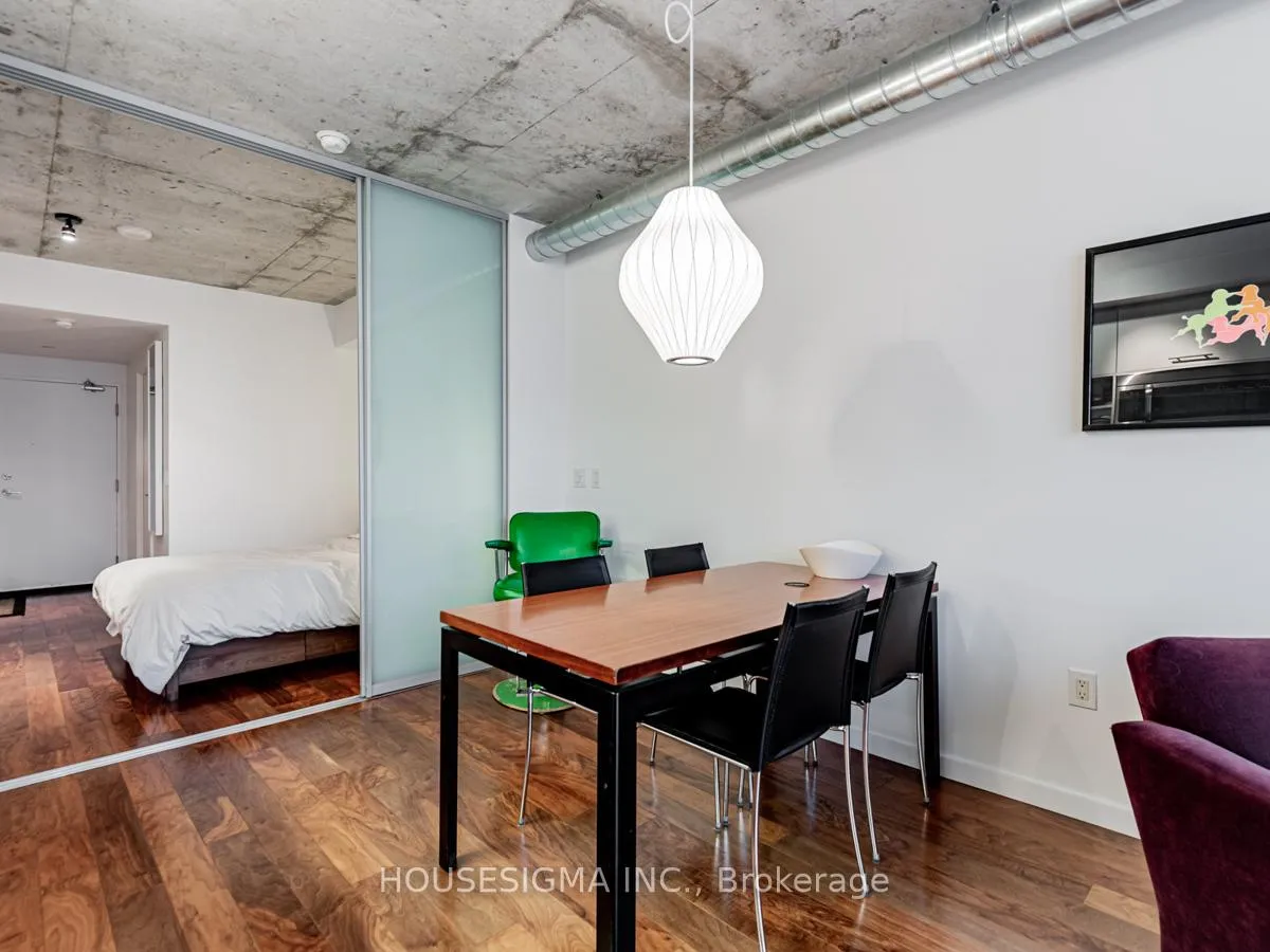 Photo 7 of Unit 822, 32 Trolley Crescent, Toronto, Moss Park — HOMEH