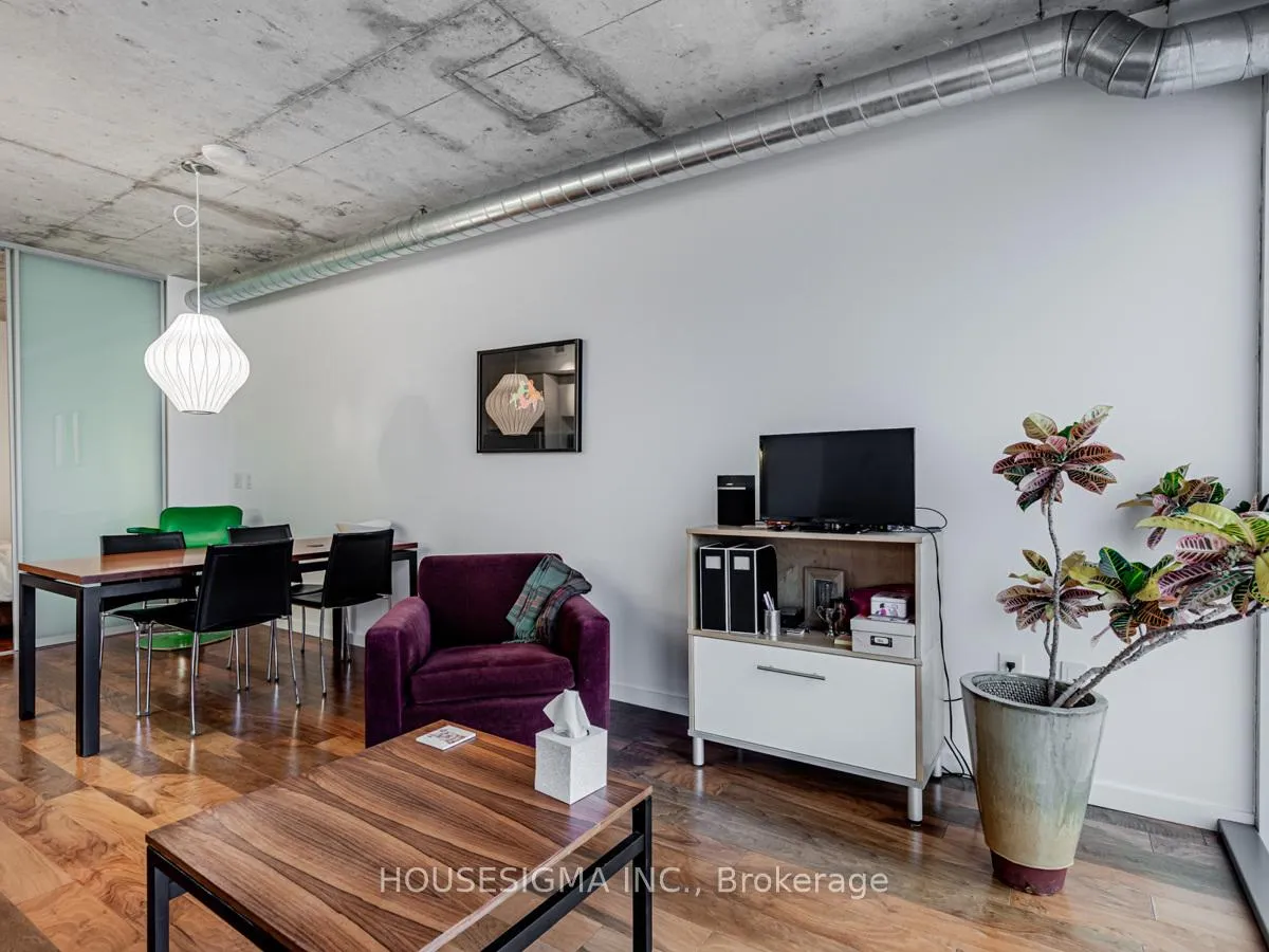Photo 13 of Unit 822, 32 Trolley Crescent, Toronto, Moss Park — HOMEH