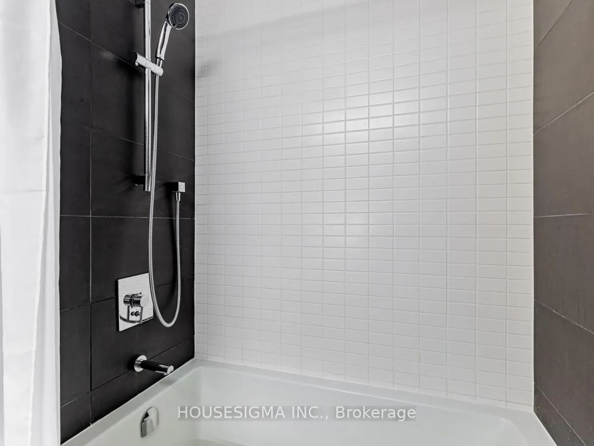 Photo 15 of Unit 822, 32 Trolley Crescent, Toronto, Moss Park — HOMEH