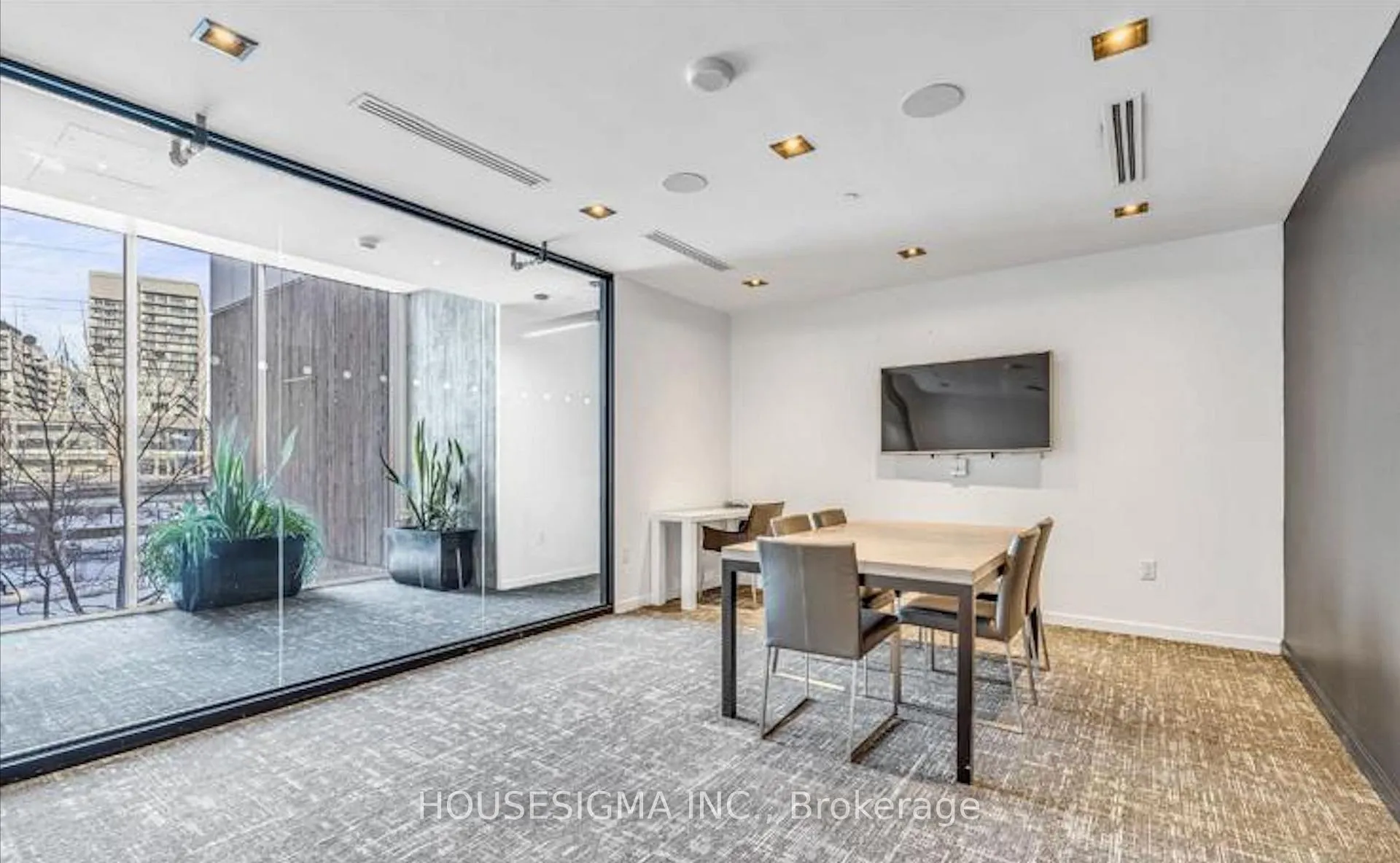 Photo 28 of Unit 822, 32 Trolley Crescent, Toronto, Moss Park — HOMEH