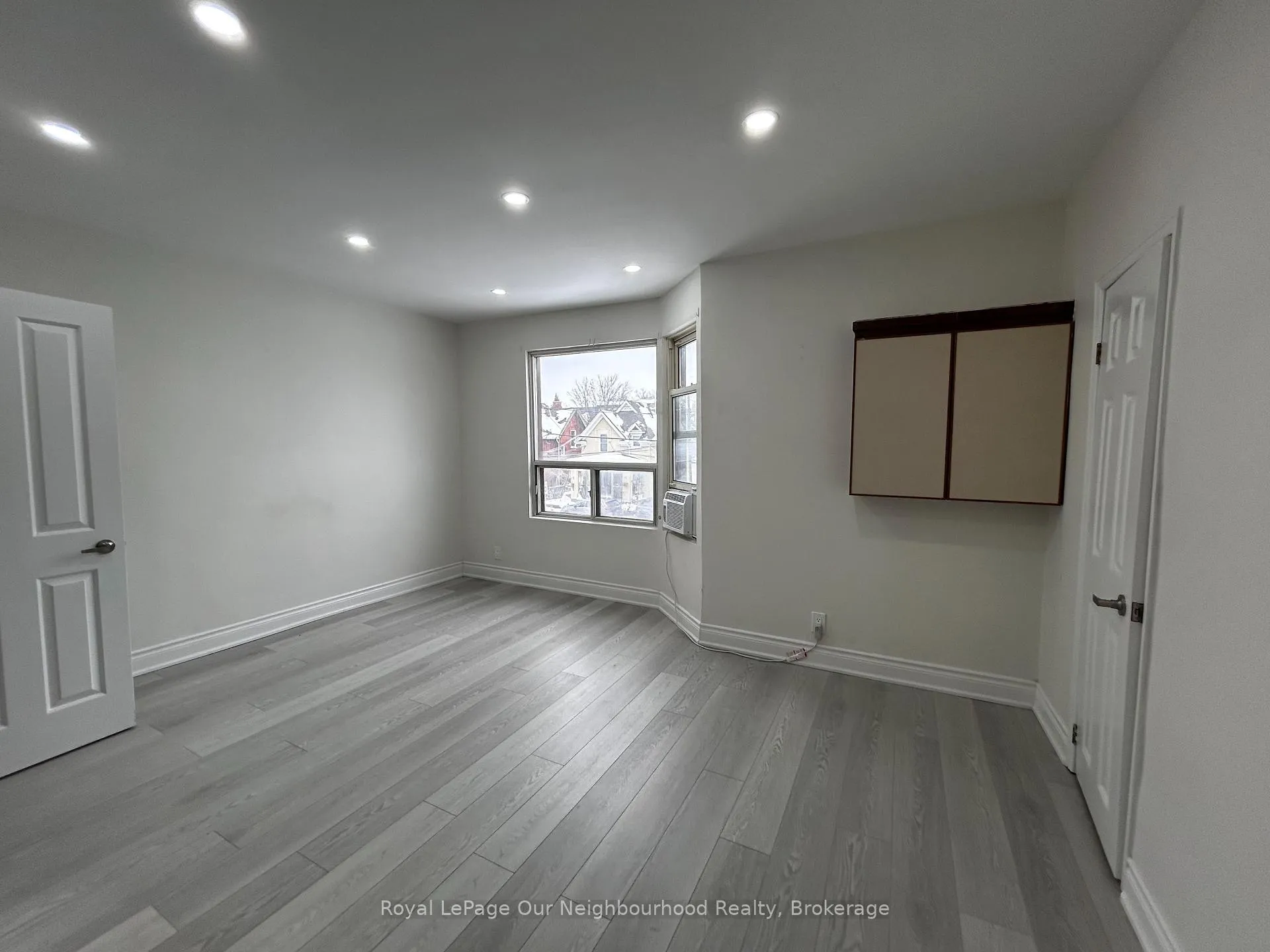 Photo 1 of Unit 6, 317 Duke Street W, Kitchener — HOMEH