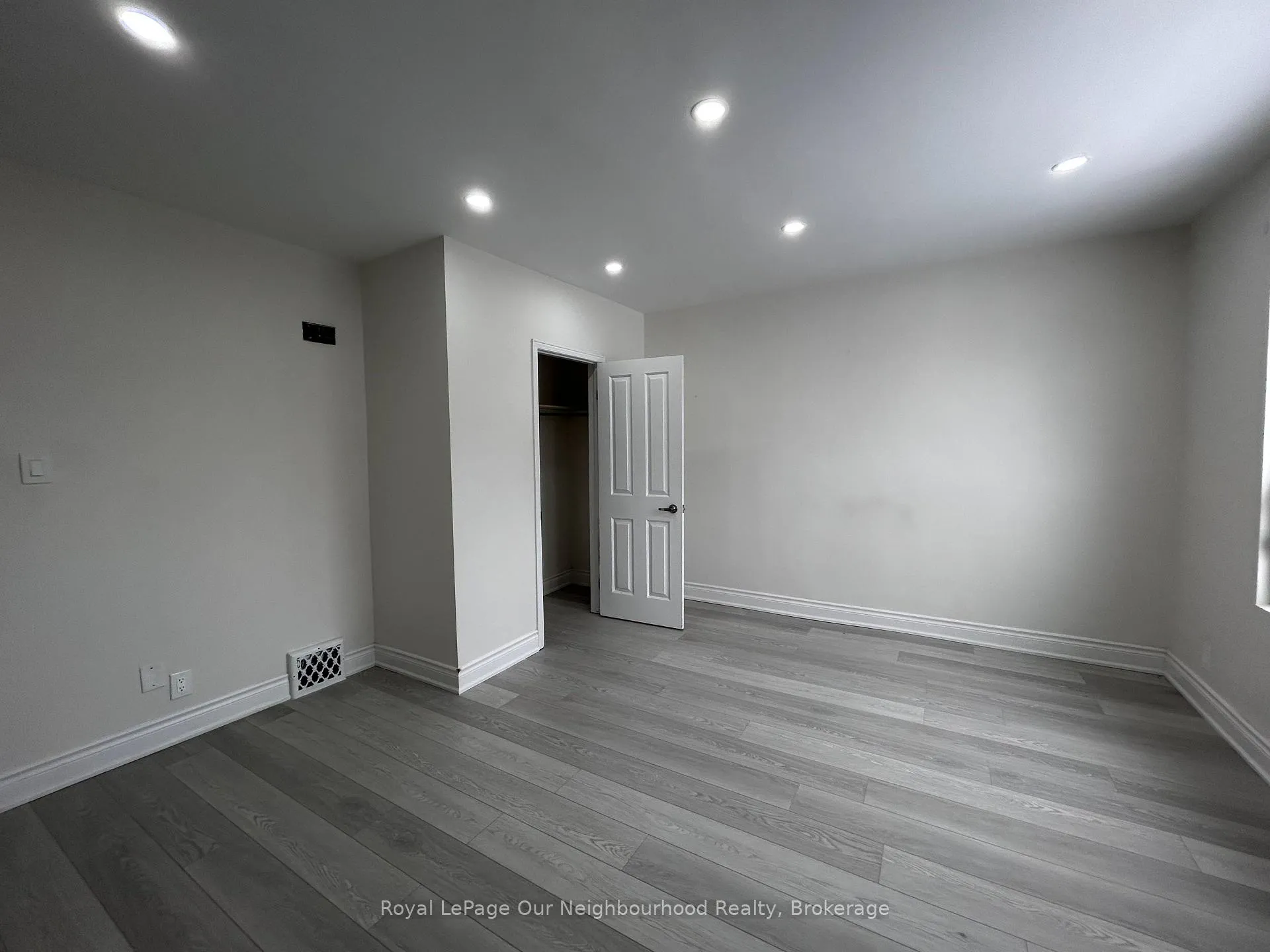 Photo 2 of Unit 6, 317 Duke Street W, Kitchener — HOMEH