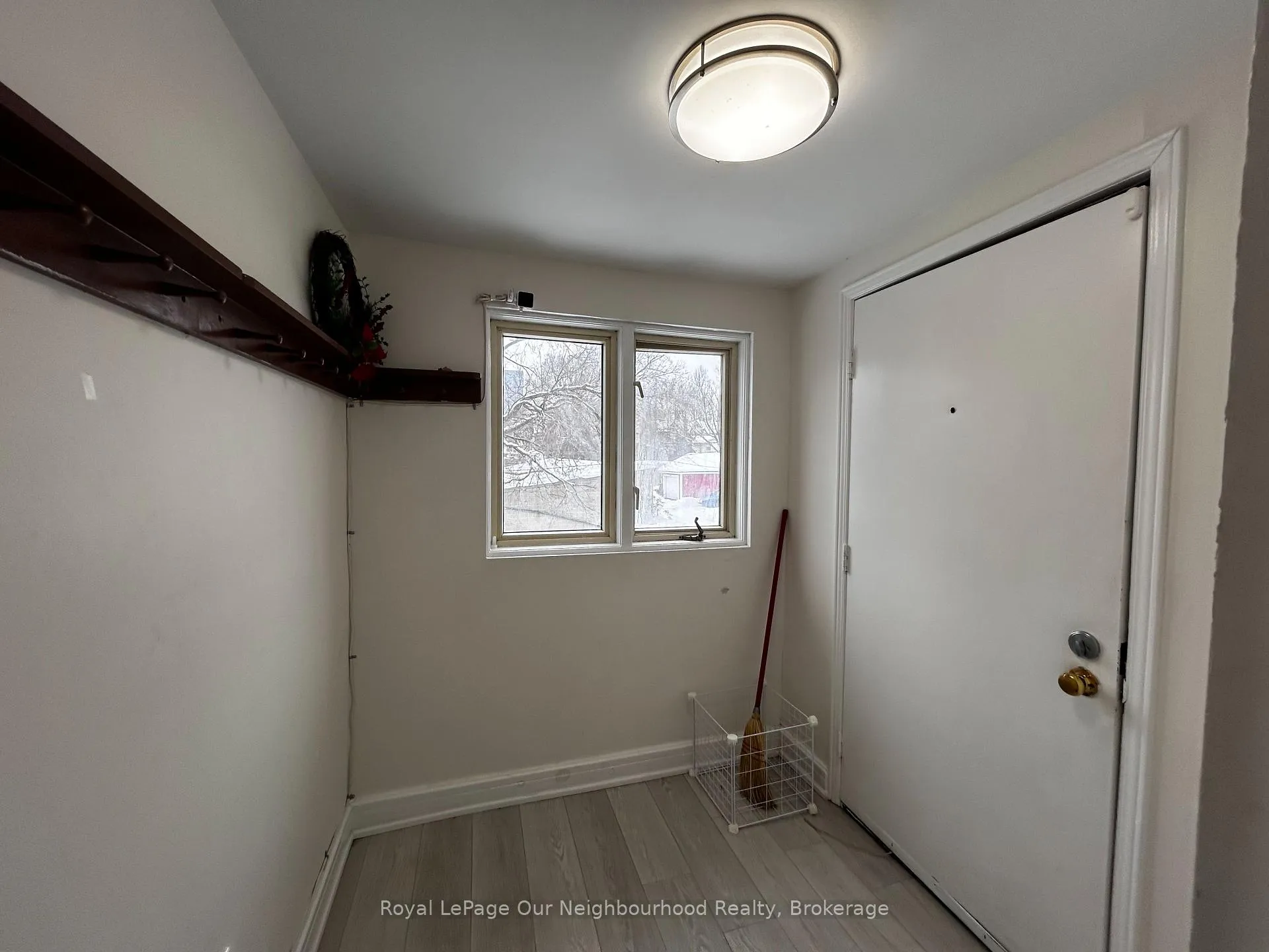 Photo 11 of Unit 6, 317 Duke Street W, Kitchener — HOMEH