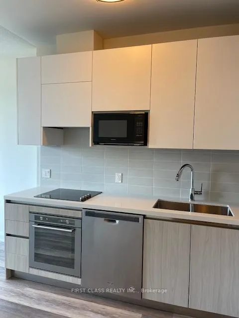 Photo 2 of Unit 628, 15 Water Walk Drive, Markham, Unionville — HOMEH