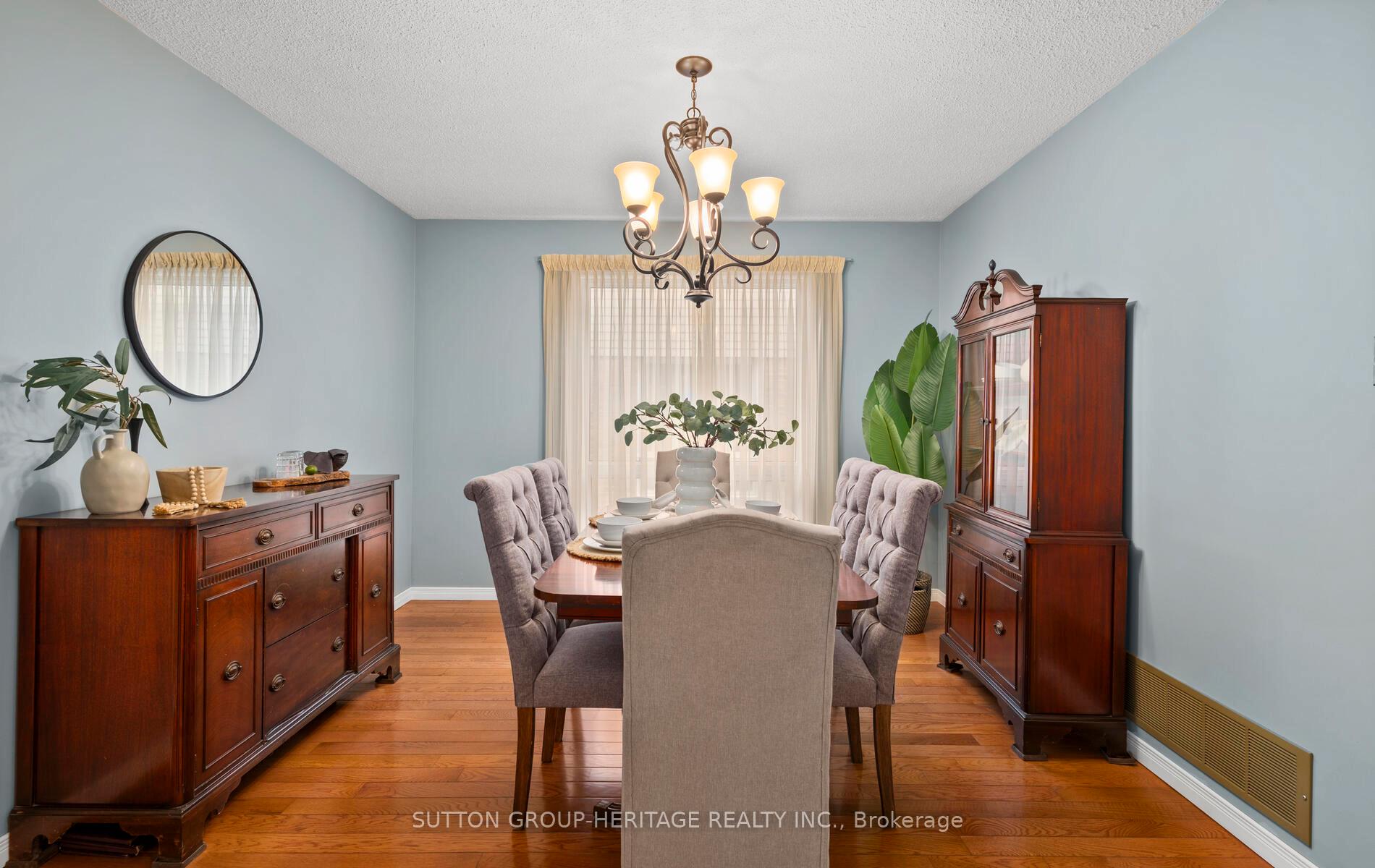 Photo 13 of 15 Bird Crescent, Ajax, Central — HOMEH