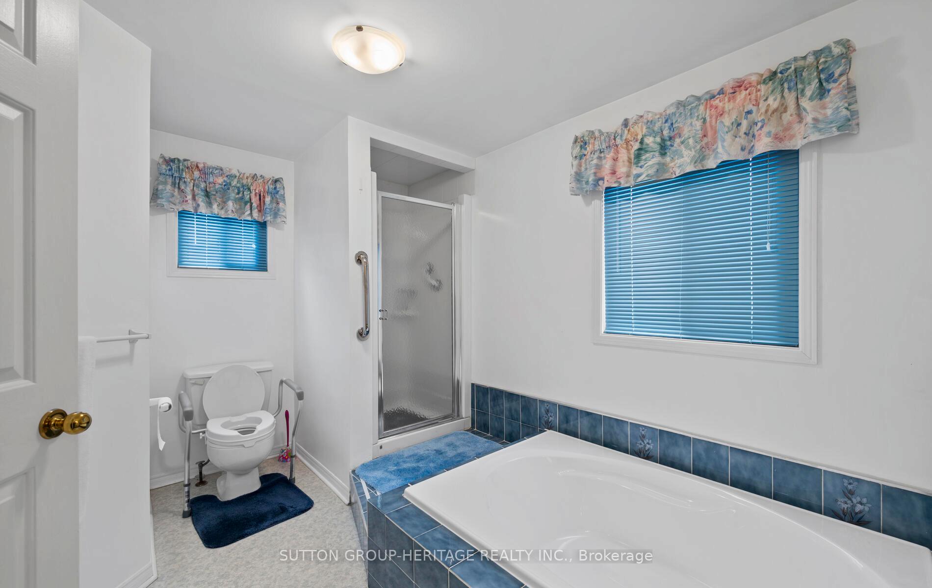 Photo 20 of 15 Bird Crescent, Ajax, Central — HOMEH