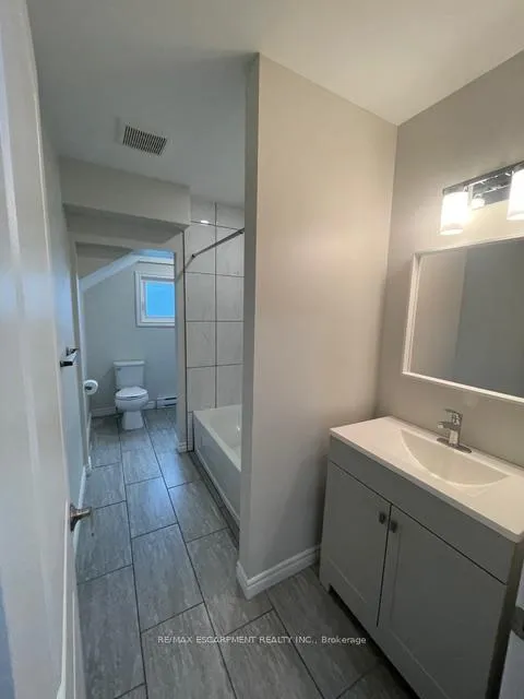 Photo 6 of Unit Main, 109 Waterloo Street, Kitchener — HOMEH